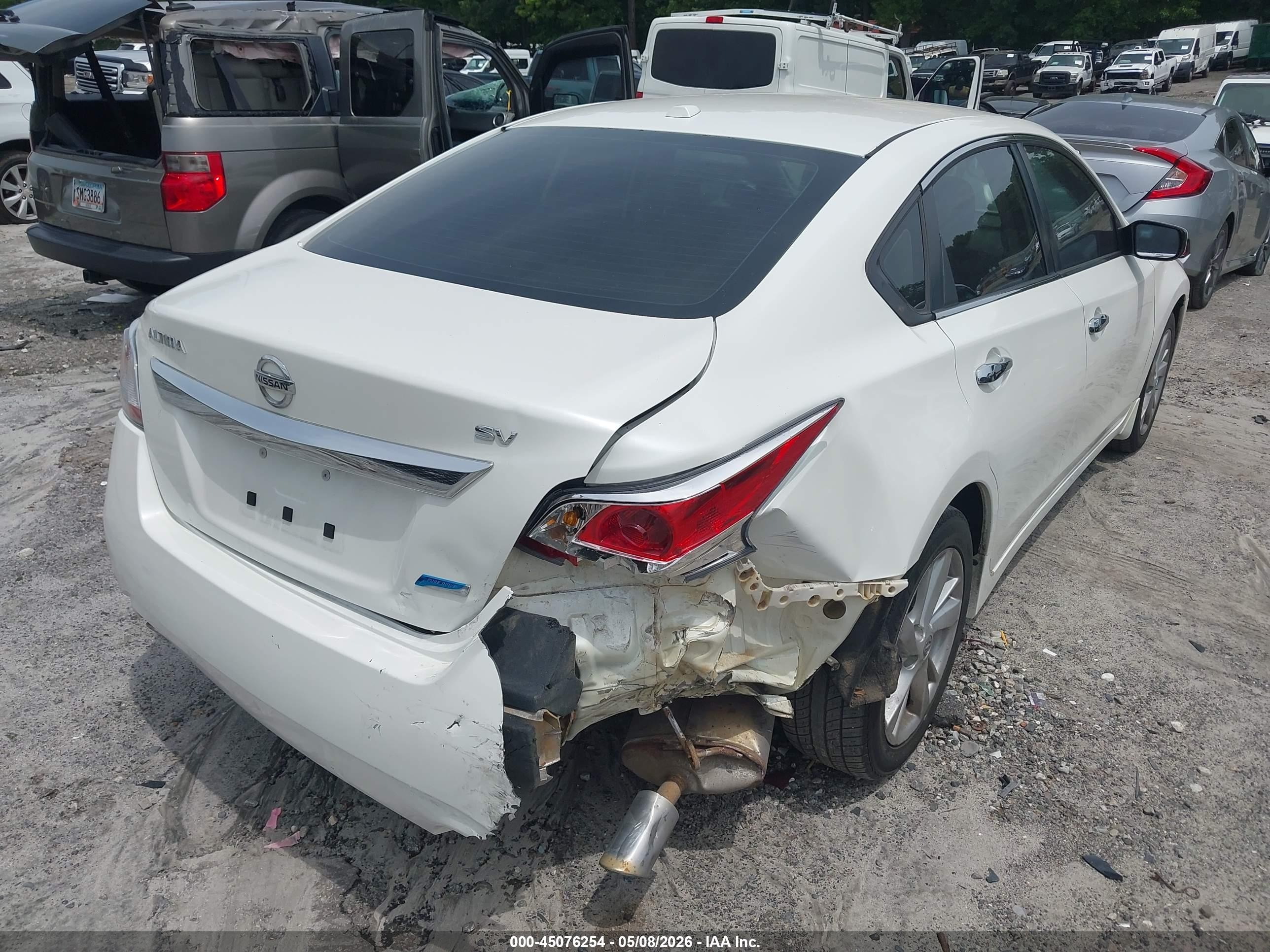 2014 Nissan Altima 2.5 Sv White vin: 1N4AL3AP5EC127363