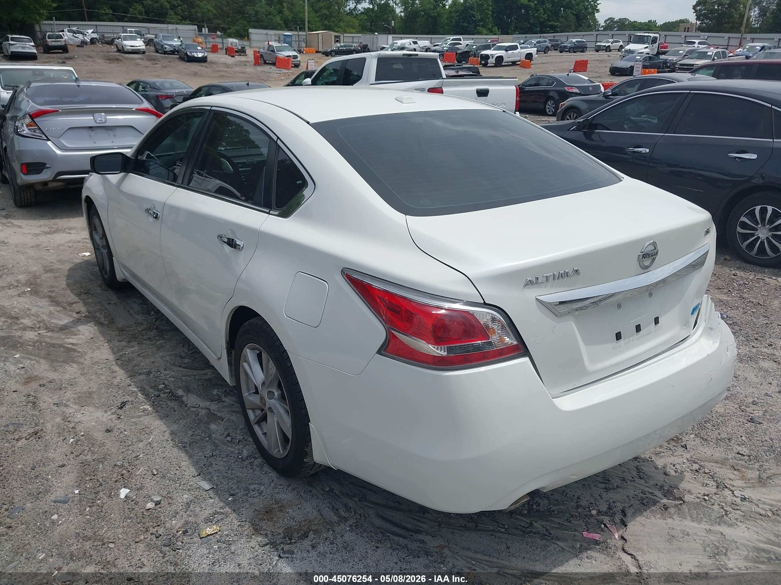 2014 Nissan Altima 2.5 Sv White vin: 1N4AL3AP5EC127363