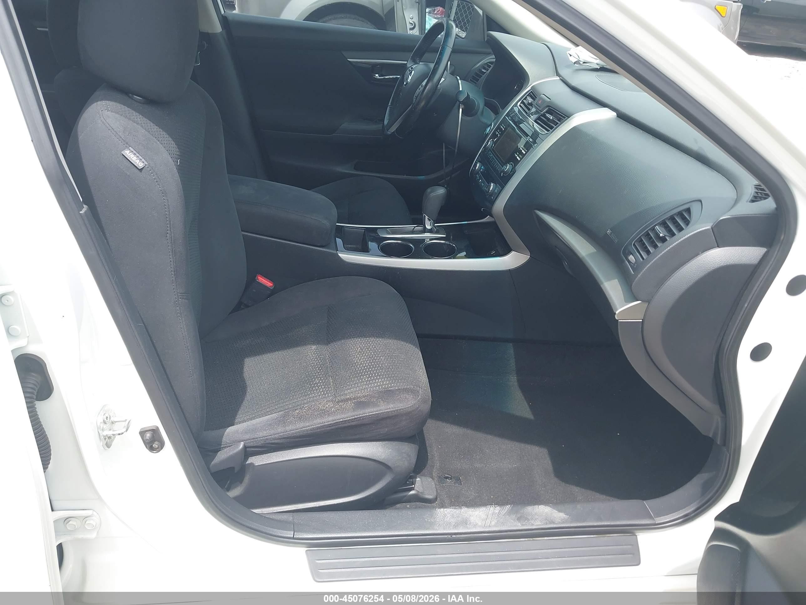 2014 Nissan Altima 2.5 Sv White vin: 1N4AL3AP5EC127363