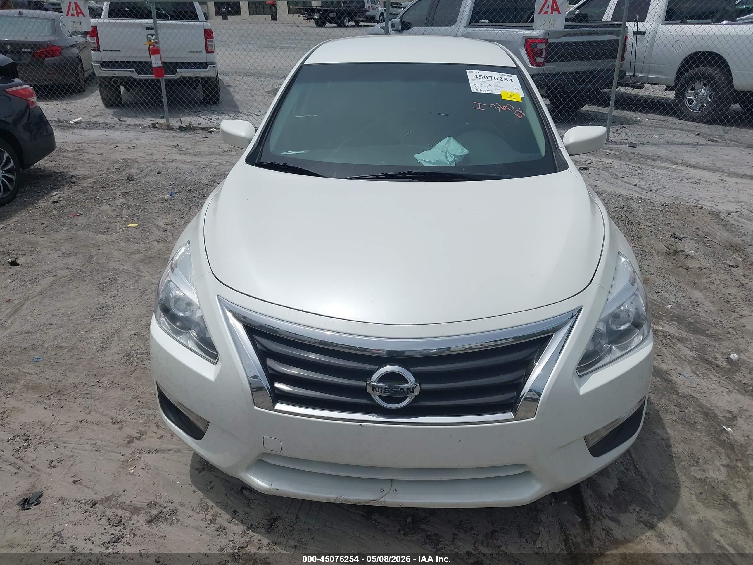 2014 Nissan Altima 2.5 Sv White vin: 1N4AL3AP5EC127363