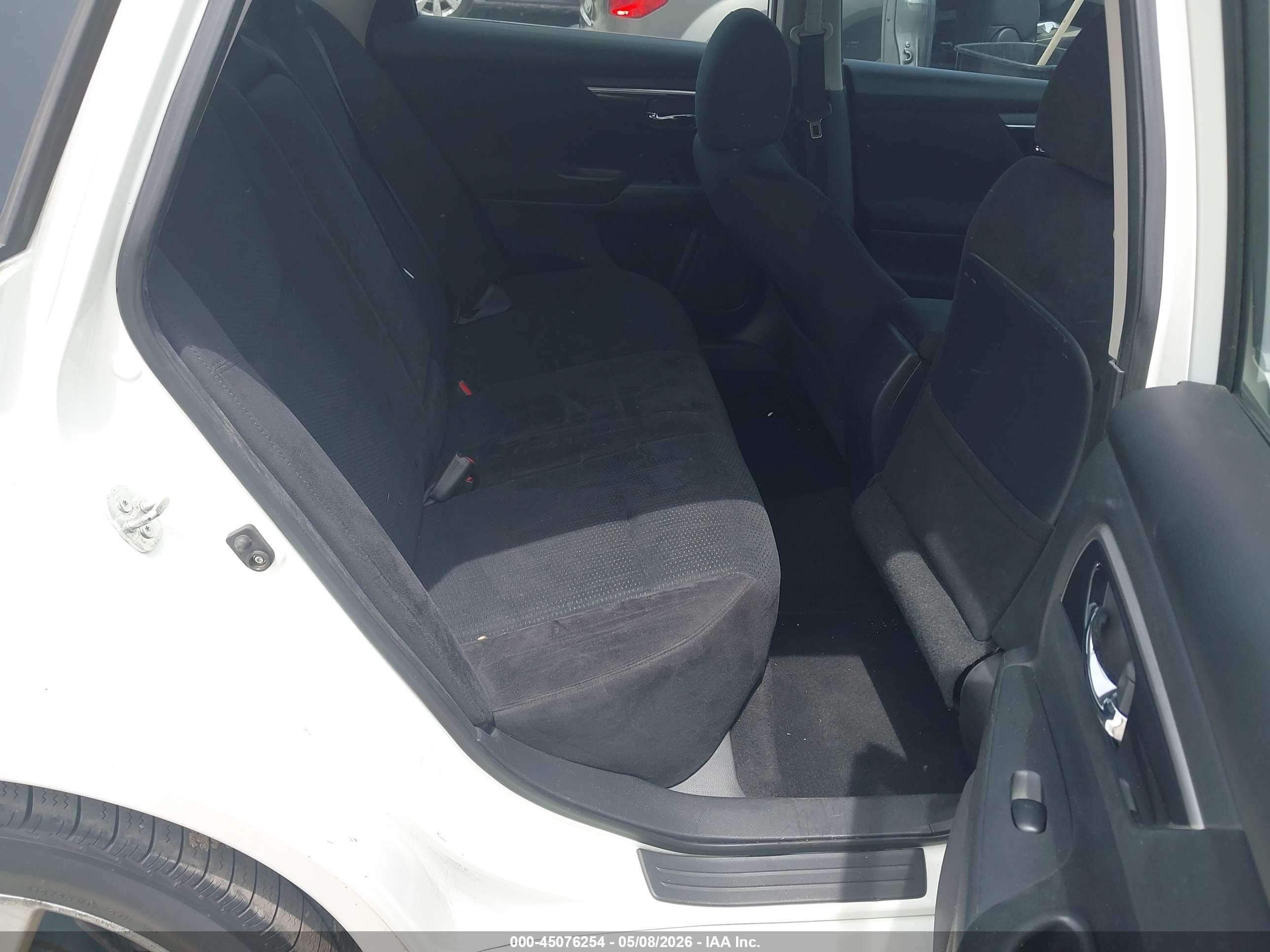 2014 Nissan Altima 2.5 Sv White vin: 1N4AL3AP5EC127363