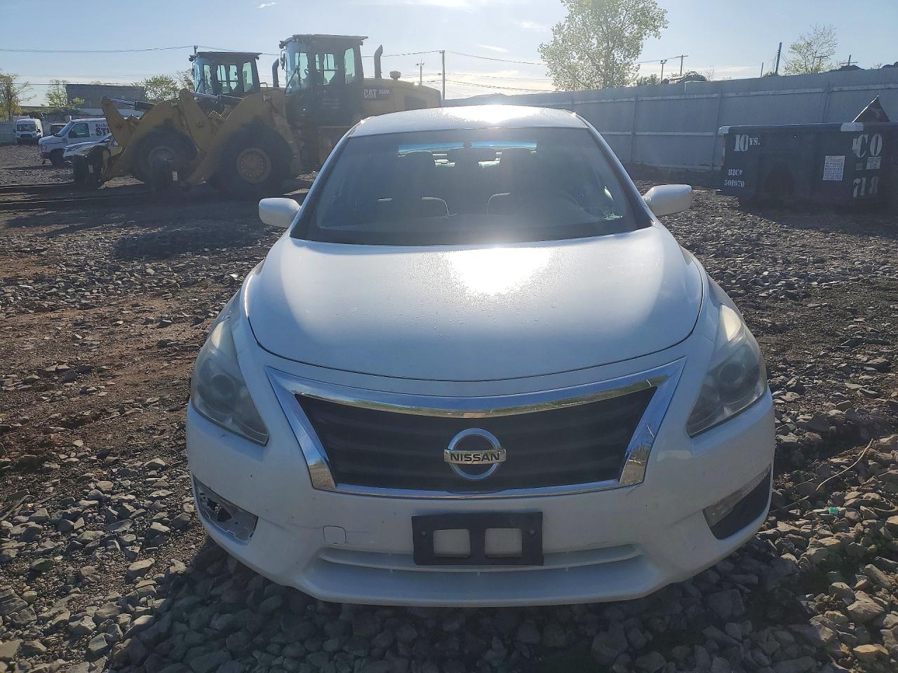 2014 Nissan Altima 2.5 Sv White vin: 1N4AL3AP5EC133745