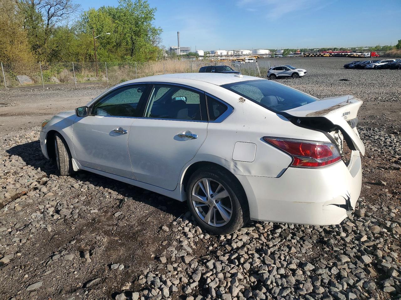 2014 Nissan Altima 2.5 Sv White vin: 1N4AL3AP5EC133745
