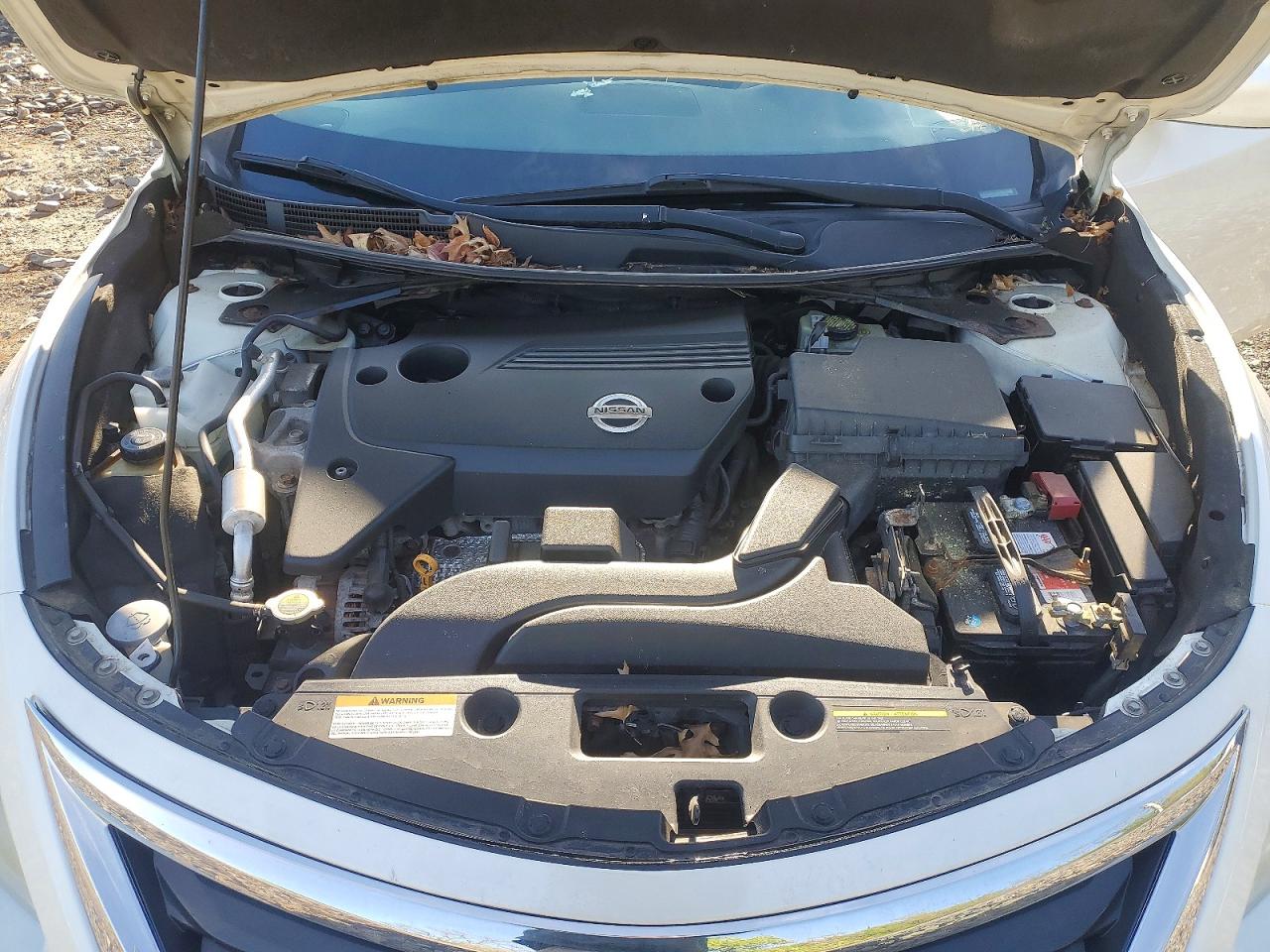 2014 Nissan Altima 2.5 Sv White vin: 1N4AL3AP5EC133745