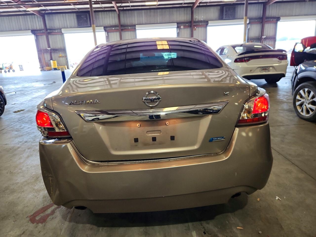 2014 Nissan Altima 2.5 S Желто-коричневый vin: 1N4AL3AP5EC138962
