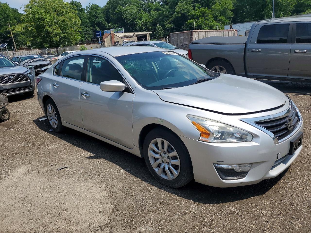 2014 Nissan Altima 2.5 S Silver vin: 1N4AL3AP5EC155339