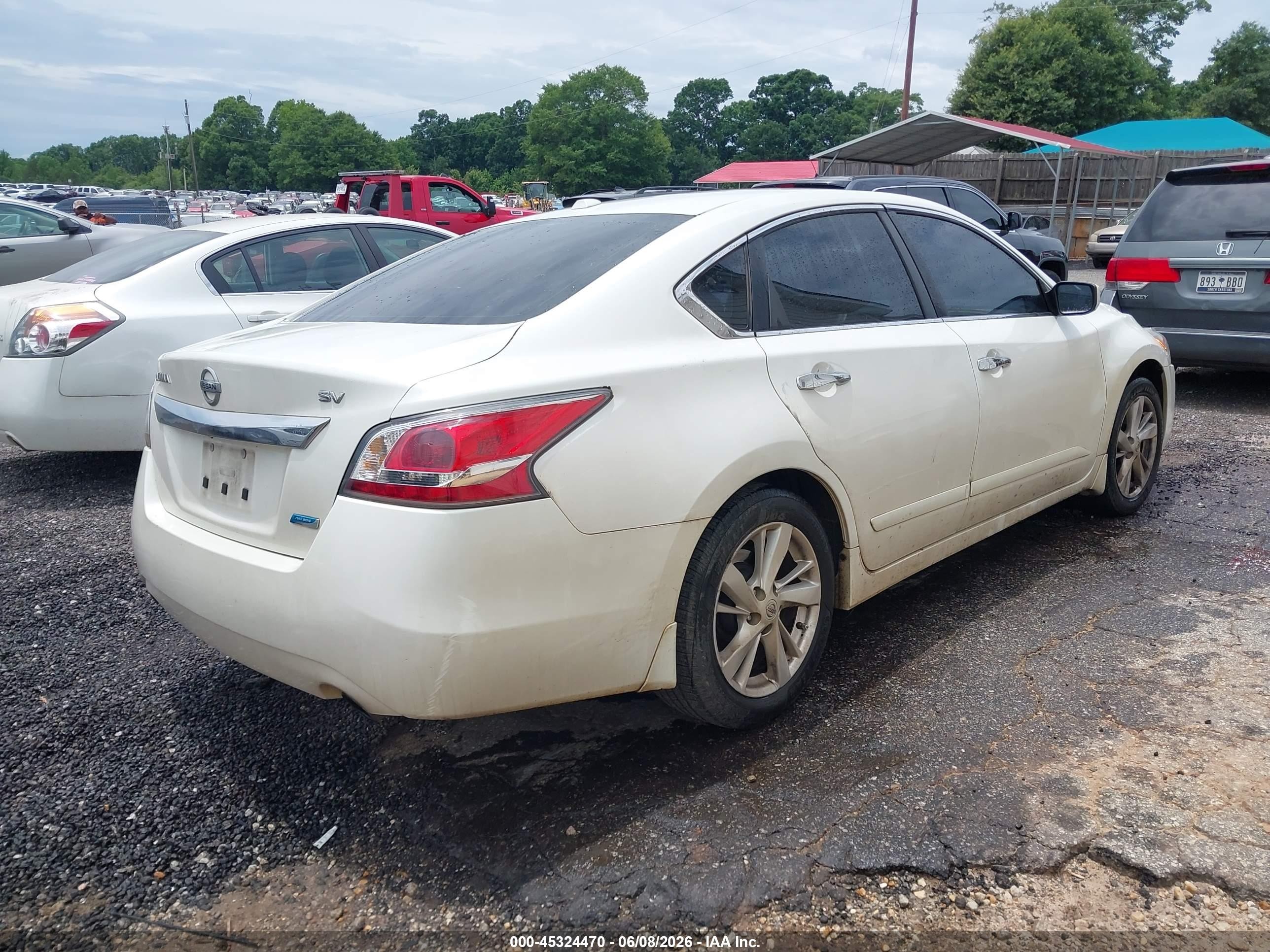 2014 Nissan Altima 2.5 Sv White vin: 1N4AL3AP5EC156846