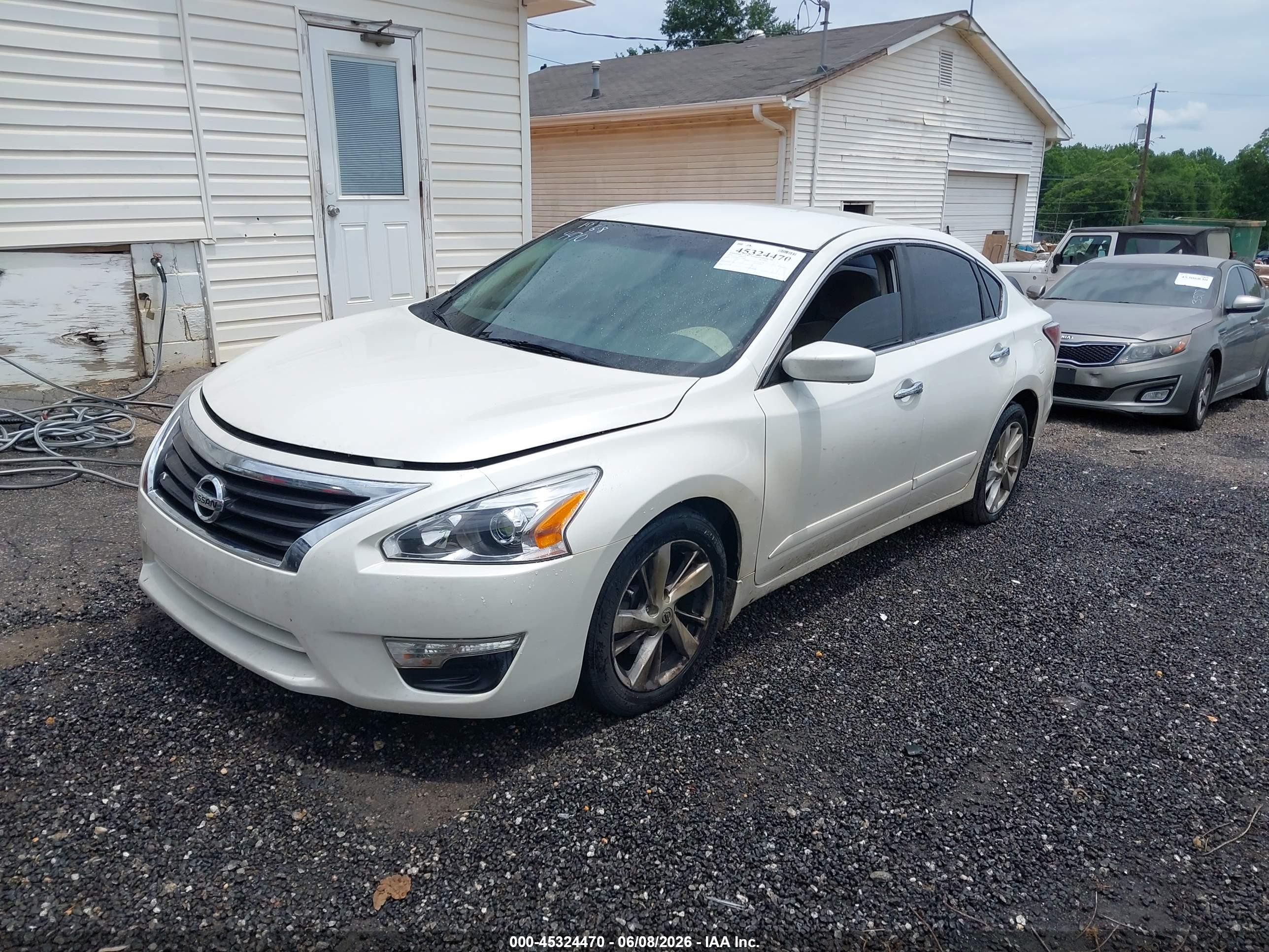 2014 Nissan Altima 2.5 Sv White vin: 1N4AL3AP5EC156846