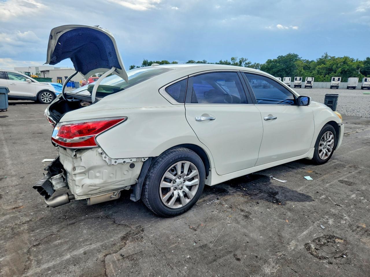 2014 Nissan Altima 2.5 S White vin: 1N4AL3AP5EC174697