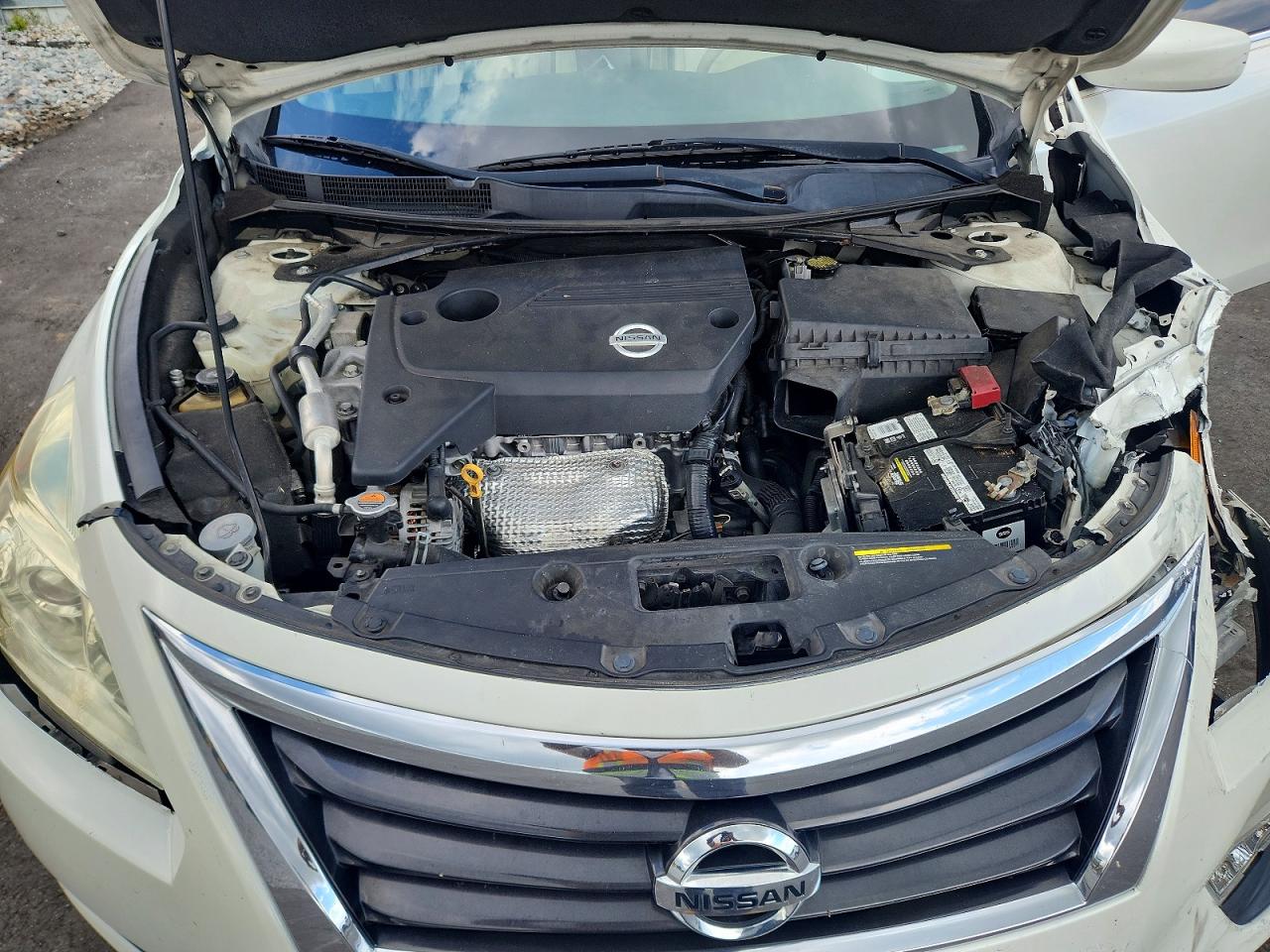 2014 Nissan Altima 2.5 S White vin: 1N4AL3AP5EC174697