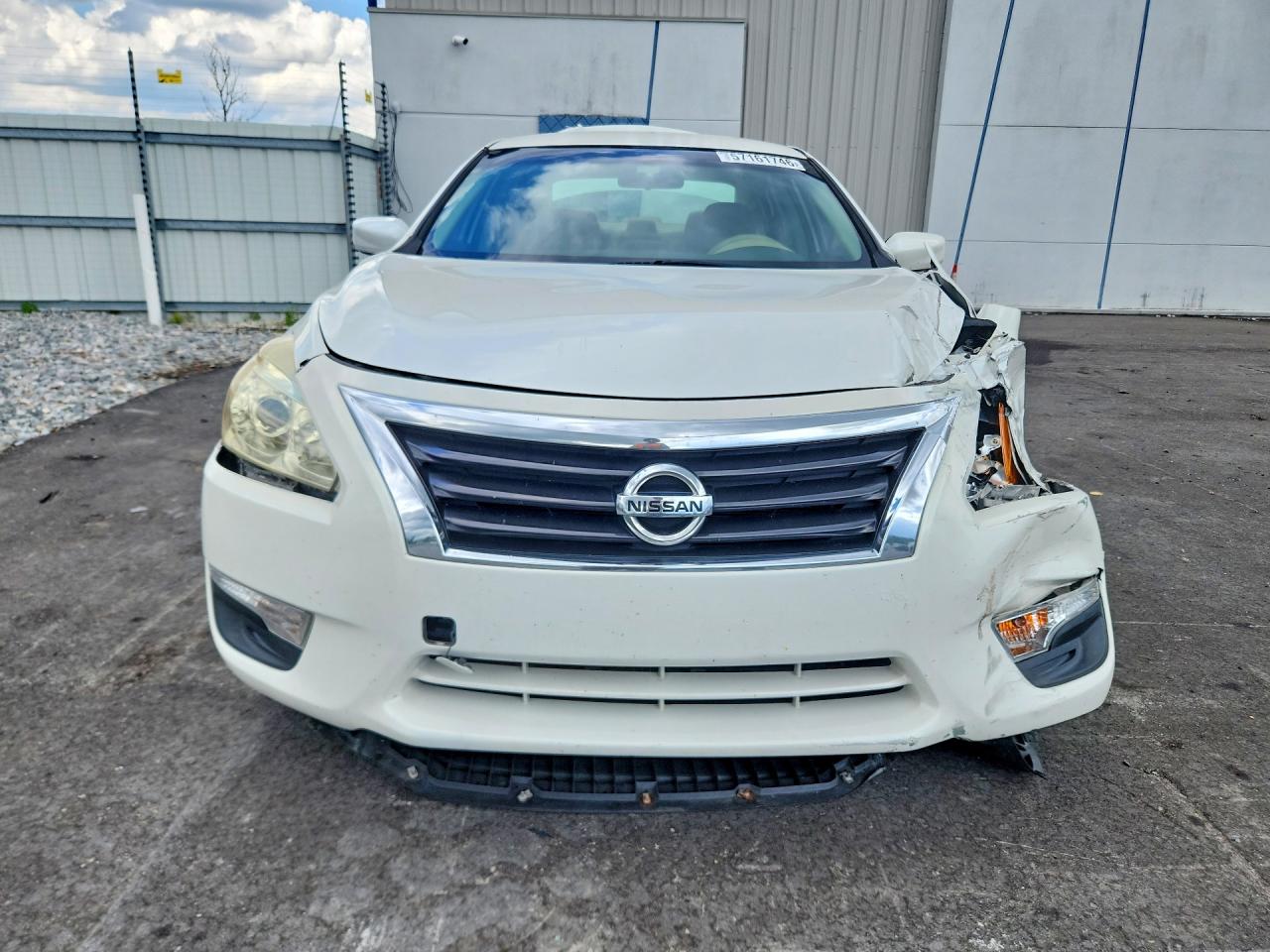 2014 Nissan Altima 2.5 S White vin: 1N4AL3AP5EC174697