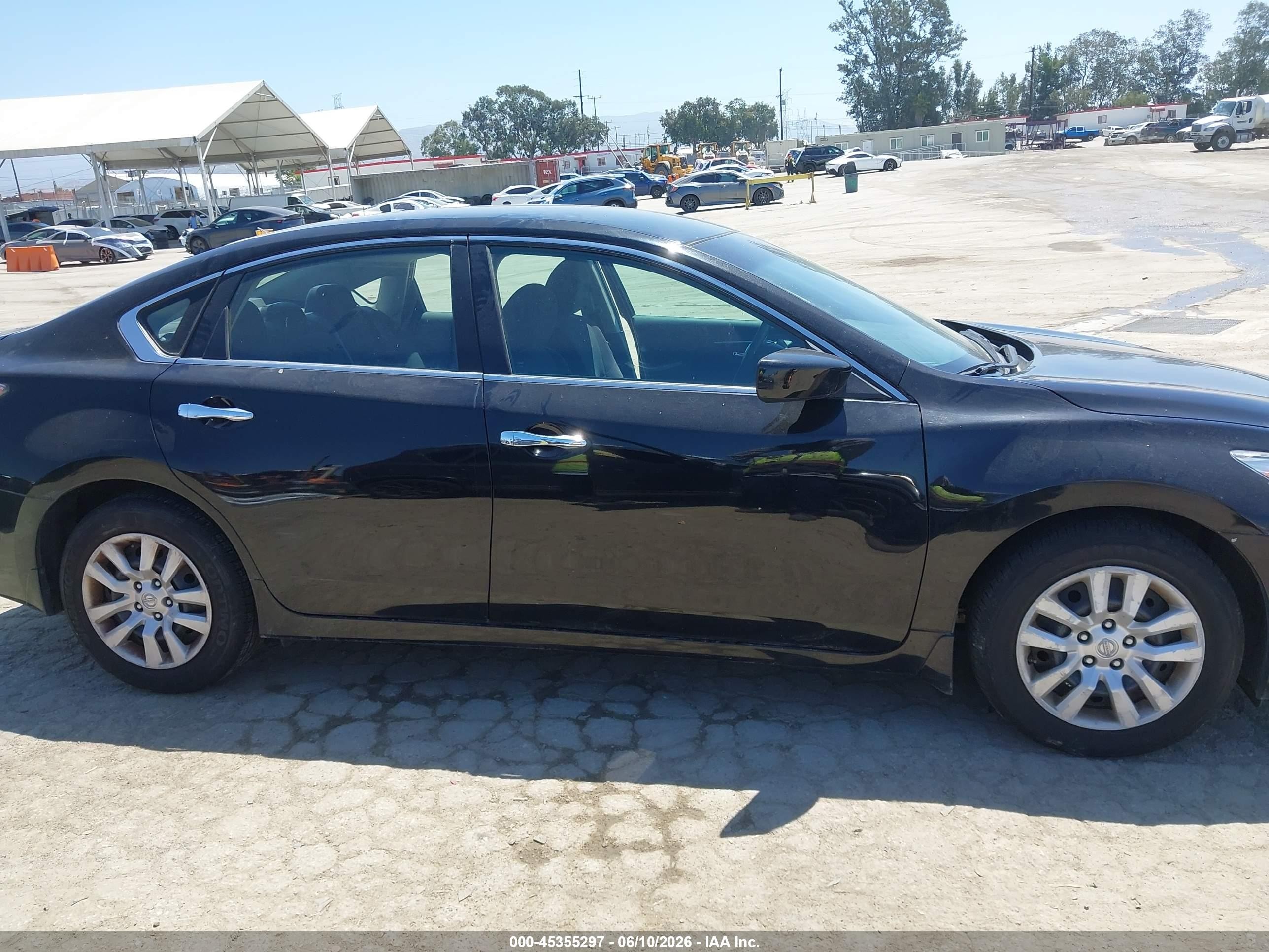 2014 Nissan Altima 2.5 S Черный vin: 1N4AL3AP5EC190575
