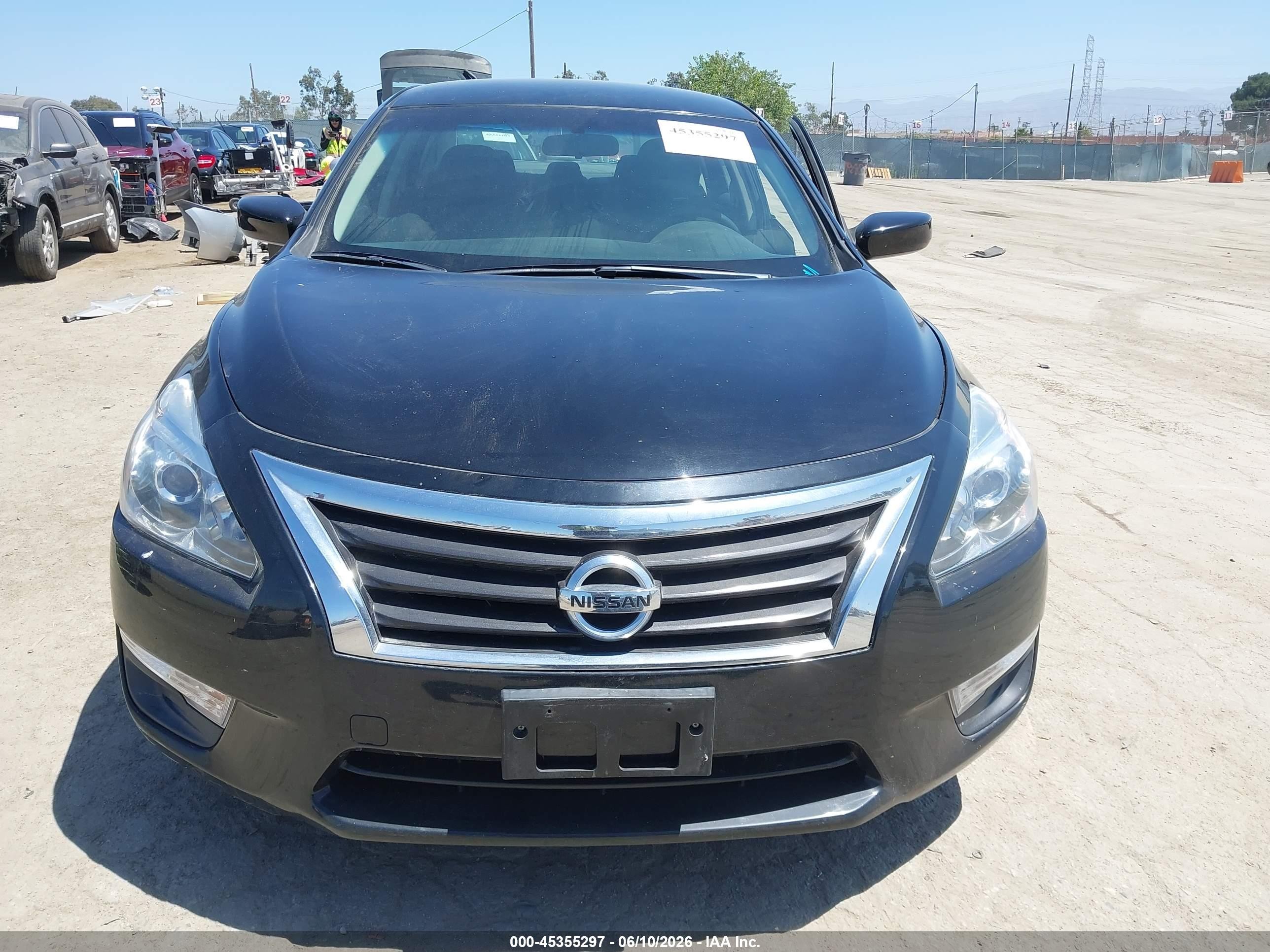 2014 Nissan Altima 2.5 S Черный vin: 1N4AL3AP5EC190575
