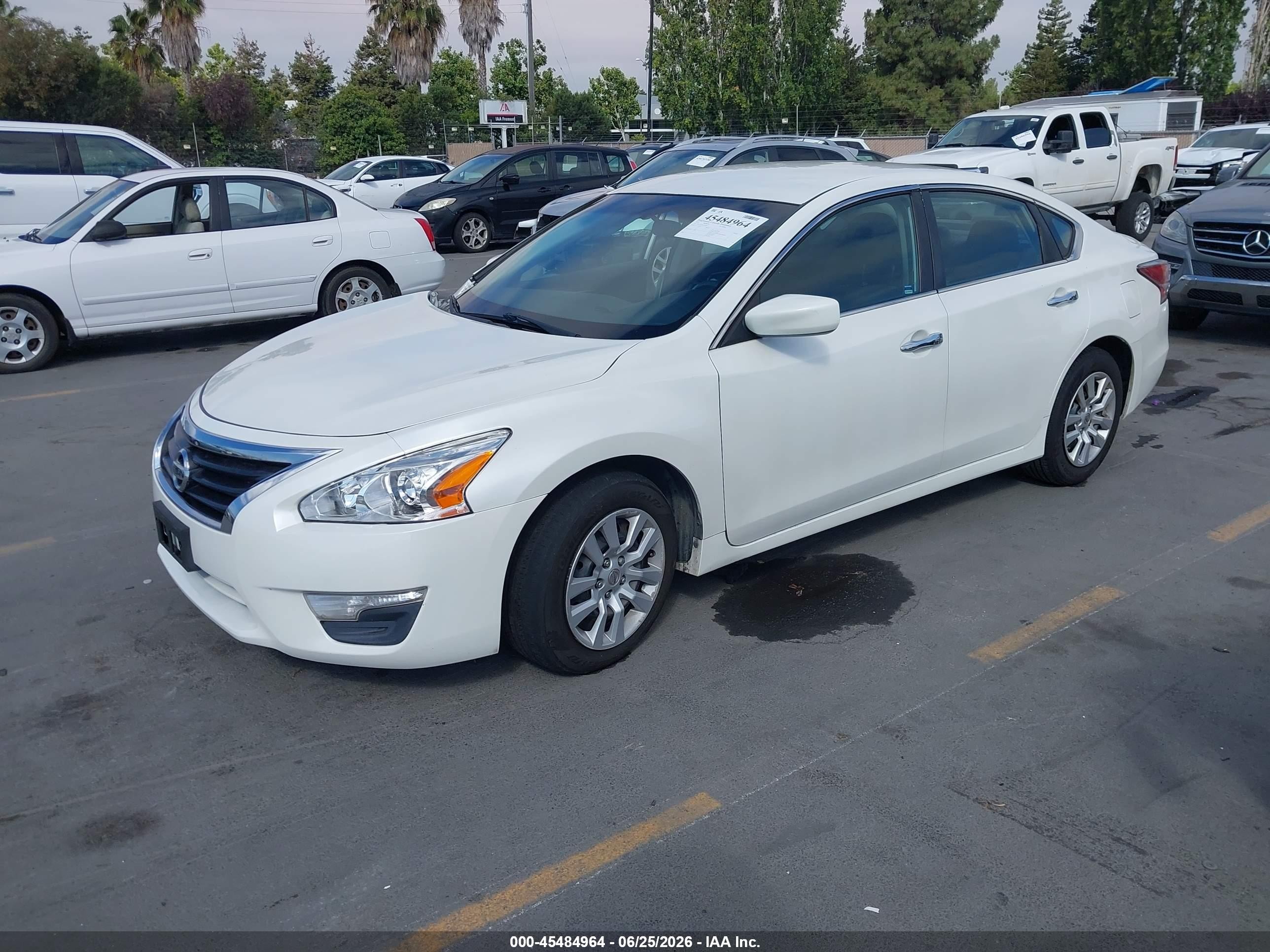 2014 Nissan Altima 2.5/2.5 S/2.5 Sl/2.5 Sv White vin: 1N4AL3AP5EC289915