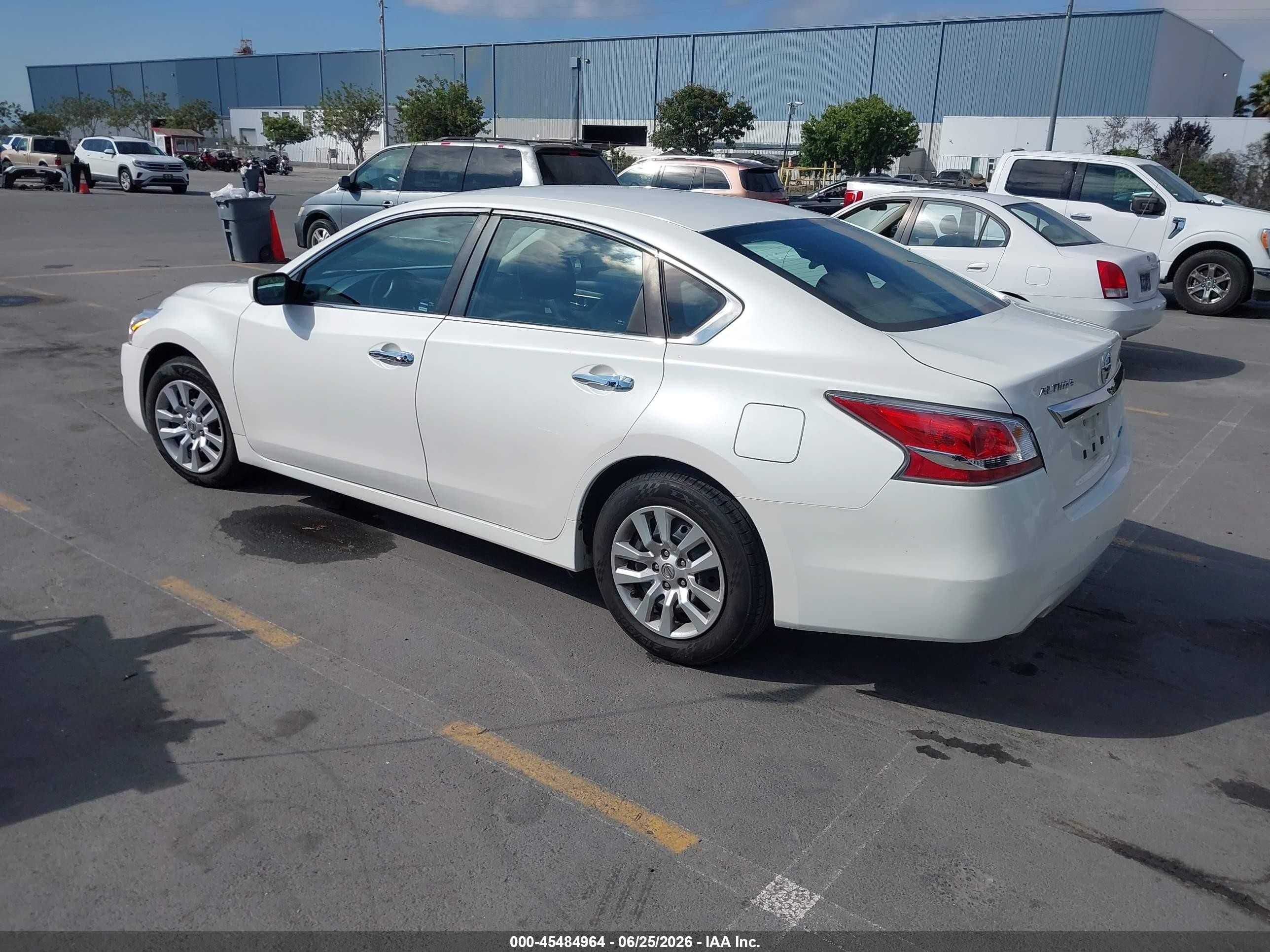 2014 Nissan Altima 2.5/2.5 S/2.5 Sl/2.5 Sv White vin: 1N4AL3AP5EC289915