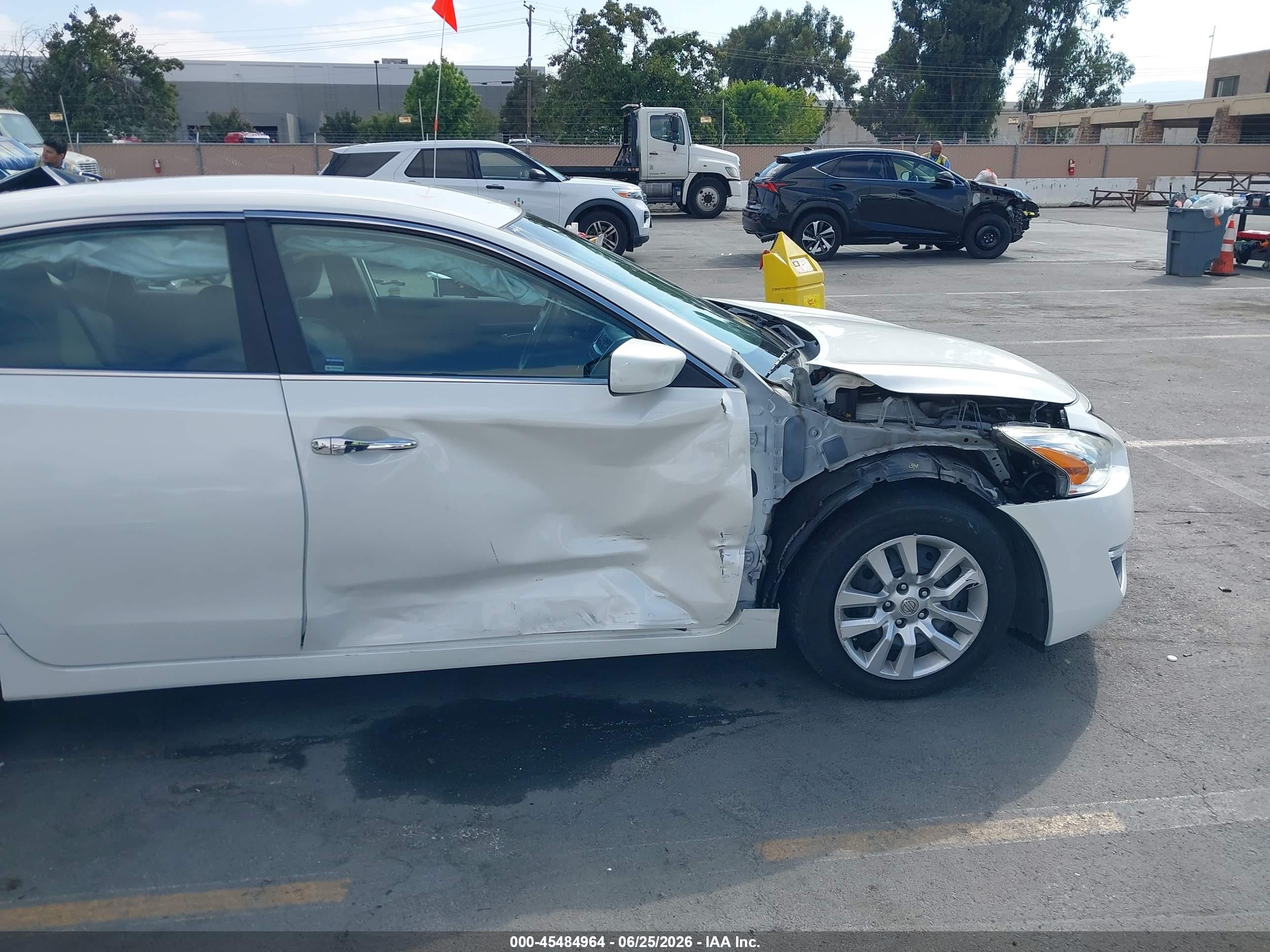 2014 Nissan Altima 2.5/2.5 S/2.5 Sl/2.5 Sv White vin: 1N4AL3AP5EC289915