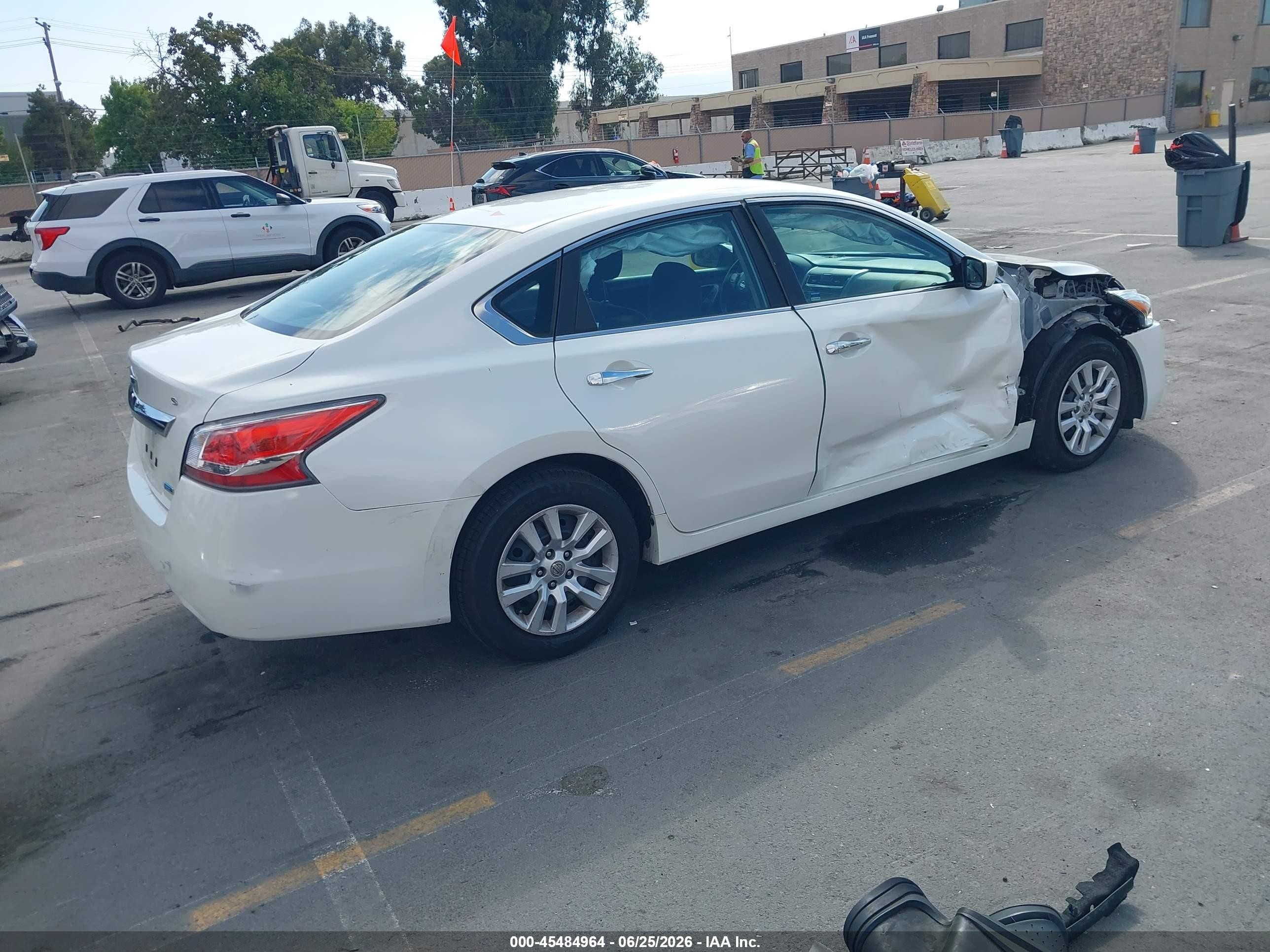 2014 Nissan Altima 2.5/2.5 S/2.5 Sl/2.5 Sv White vin: 1N4AL3AP5EC289915