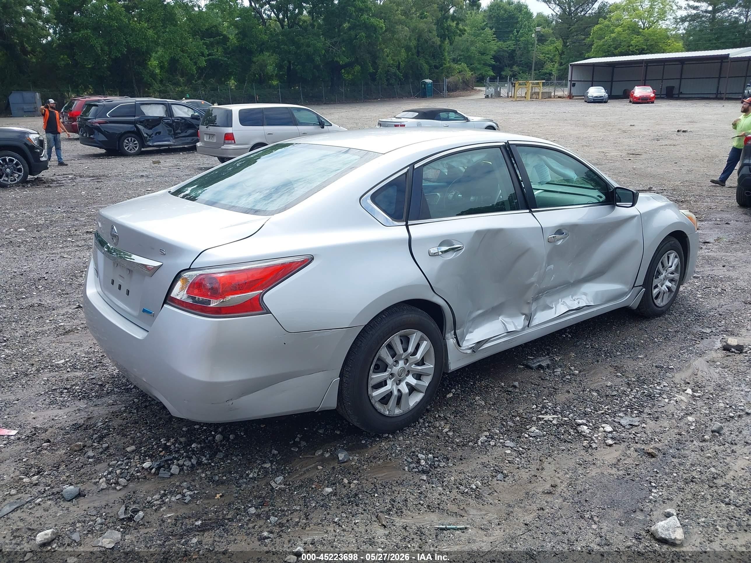 2014 Nissan Altima 2.5 S Silver vin: 1N4AL3AP5EC296928