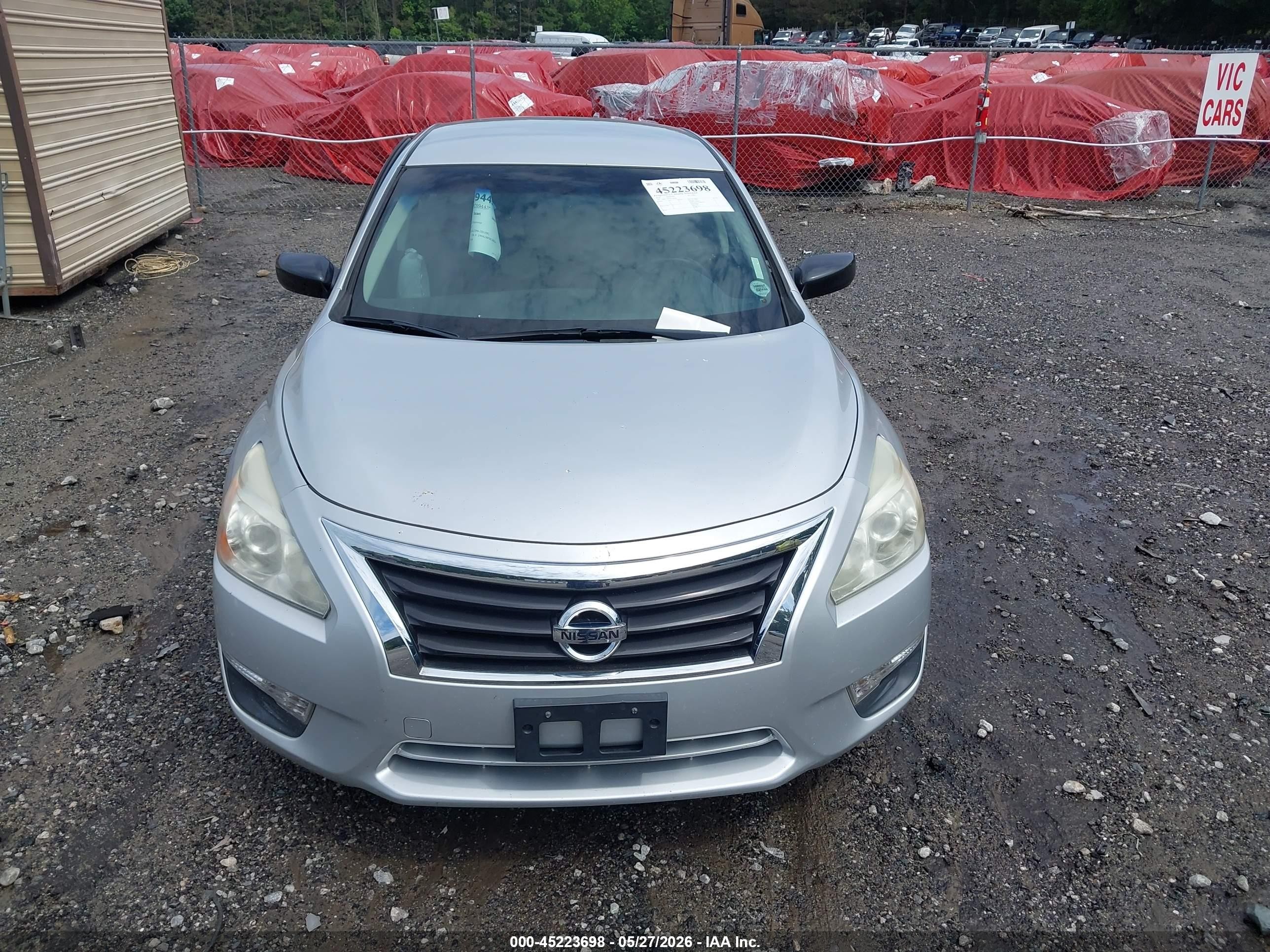 2014 Nissan Altima 2.5 S Silver vin: 1N4AL3AP5EC296928