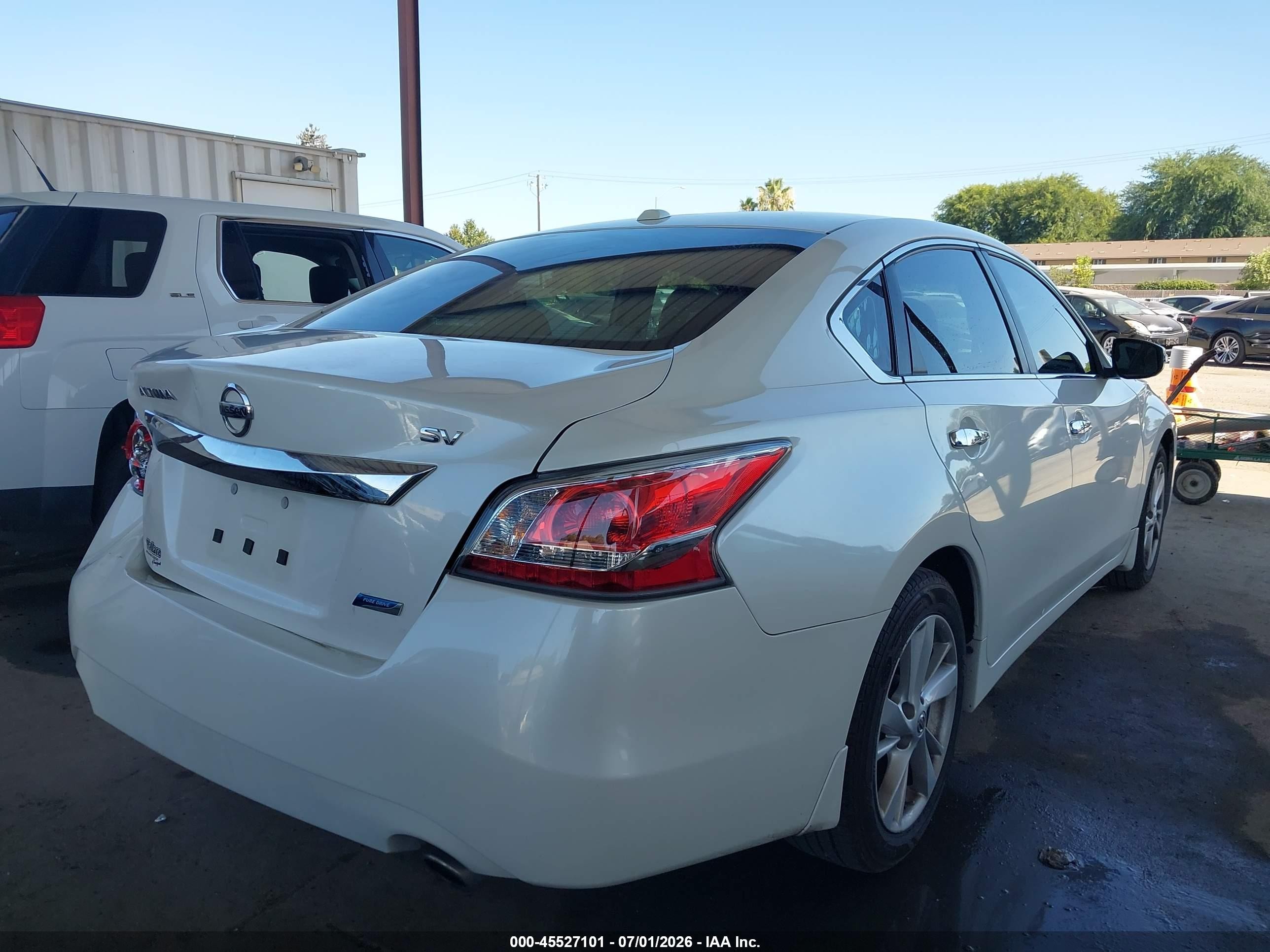 2014 Nissan Altima 2.5 Sv Белый vin: 1N4AL3AP5EC321049