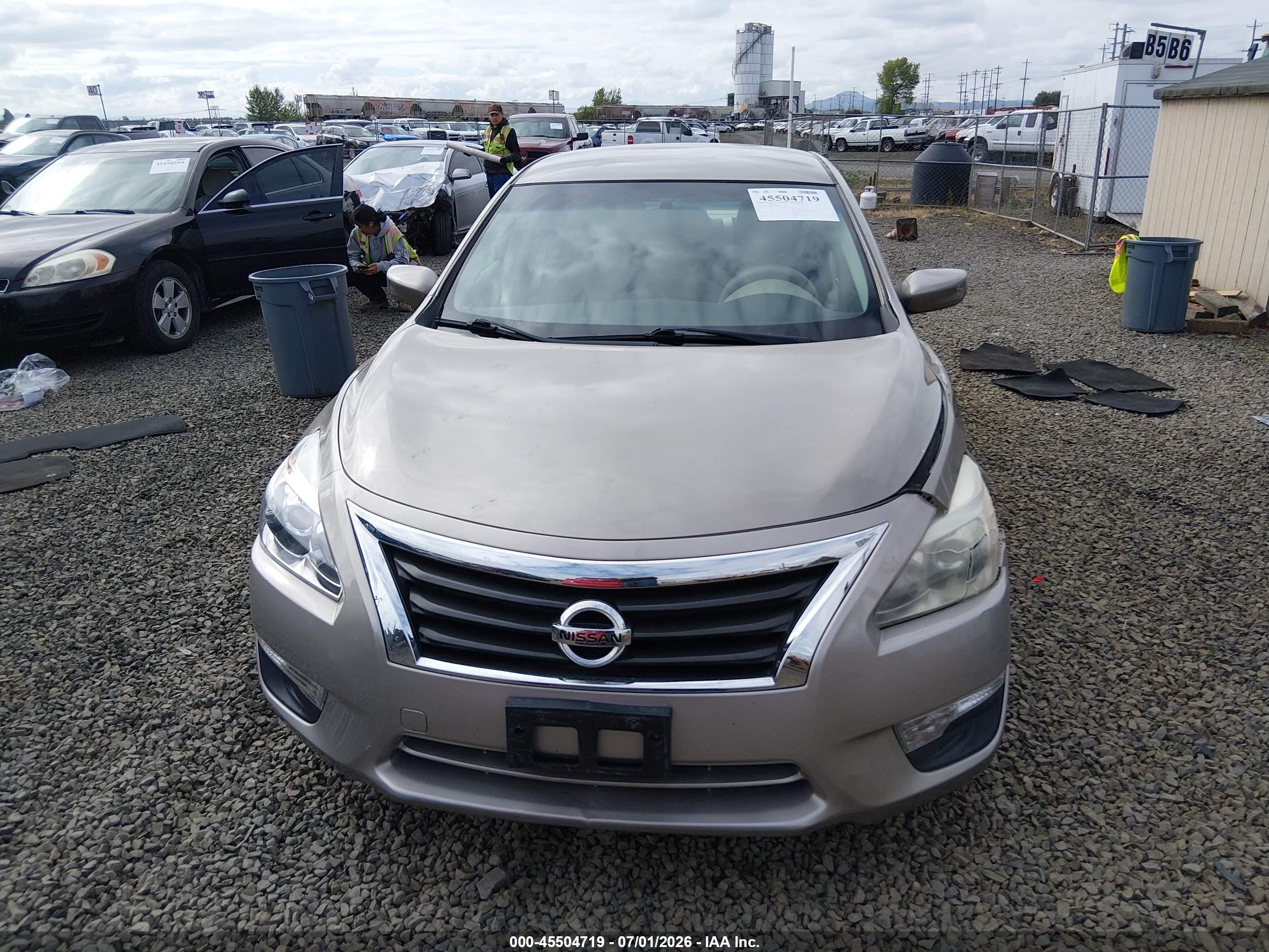 2014 Nissan Altima 2.5 S Silver vin: 1N4AL3AP5EC321228