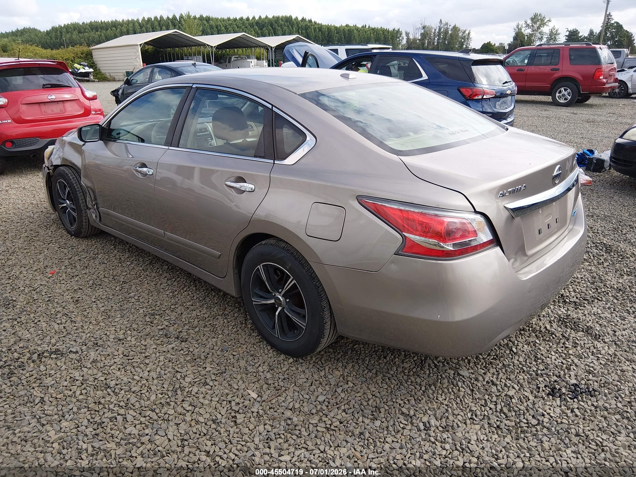 2014 Nissan Altima 2.5 S Silver vin: 1N4AL3AP5EC321228