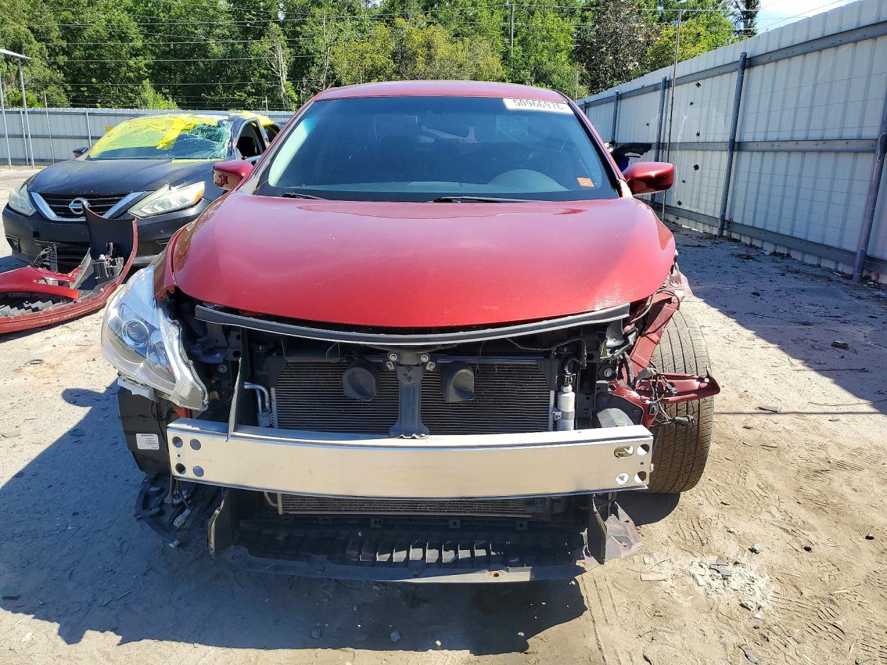2014 Nissan Altima 2.5 S Red vin: 1N4AL3AP5EC326364