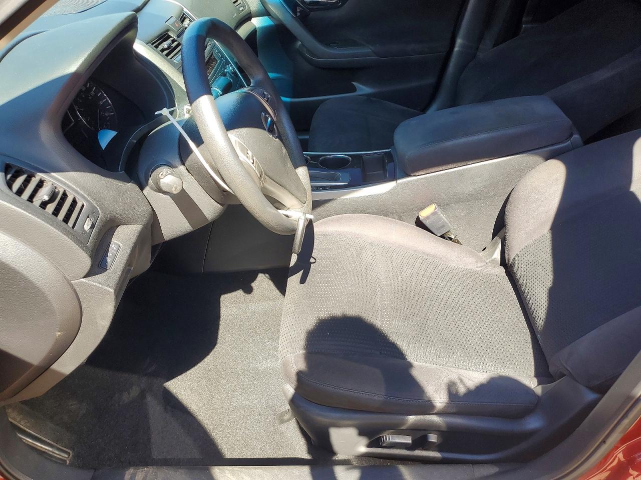2014 Nissan Altima 2.5 S Red vin: 1N4AL3AP5EC326364
