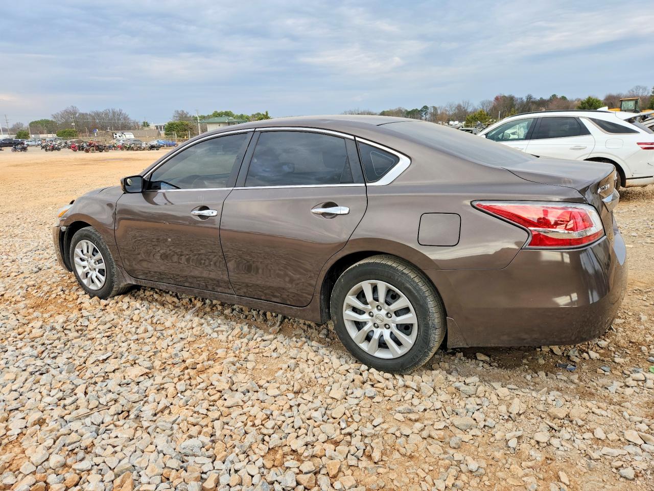 2014 Niss Altima Brown vin: 1N4AL3AP5EC400656