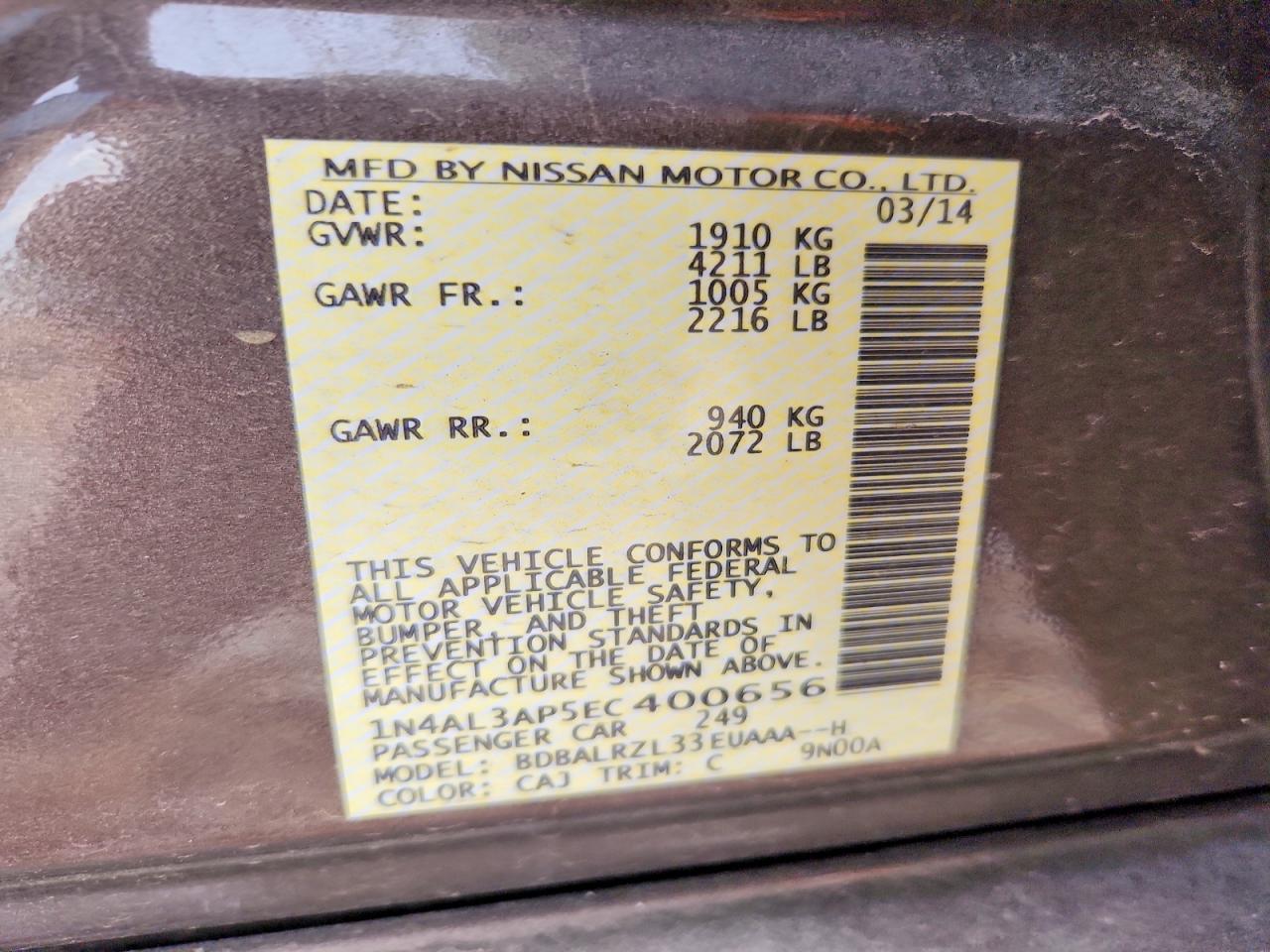 2014 Niss Altima Brown vin: 1N4AL3AP5EC400656
