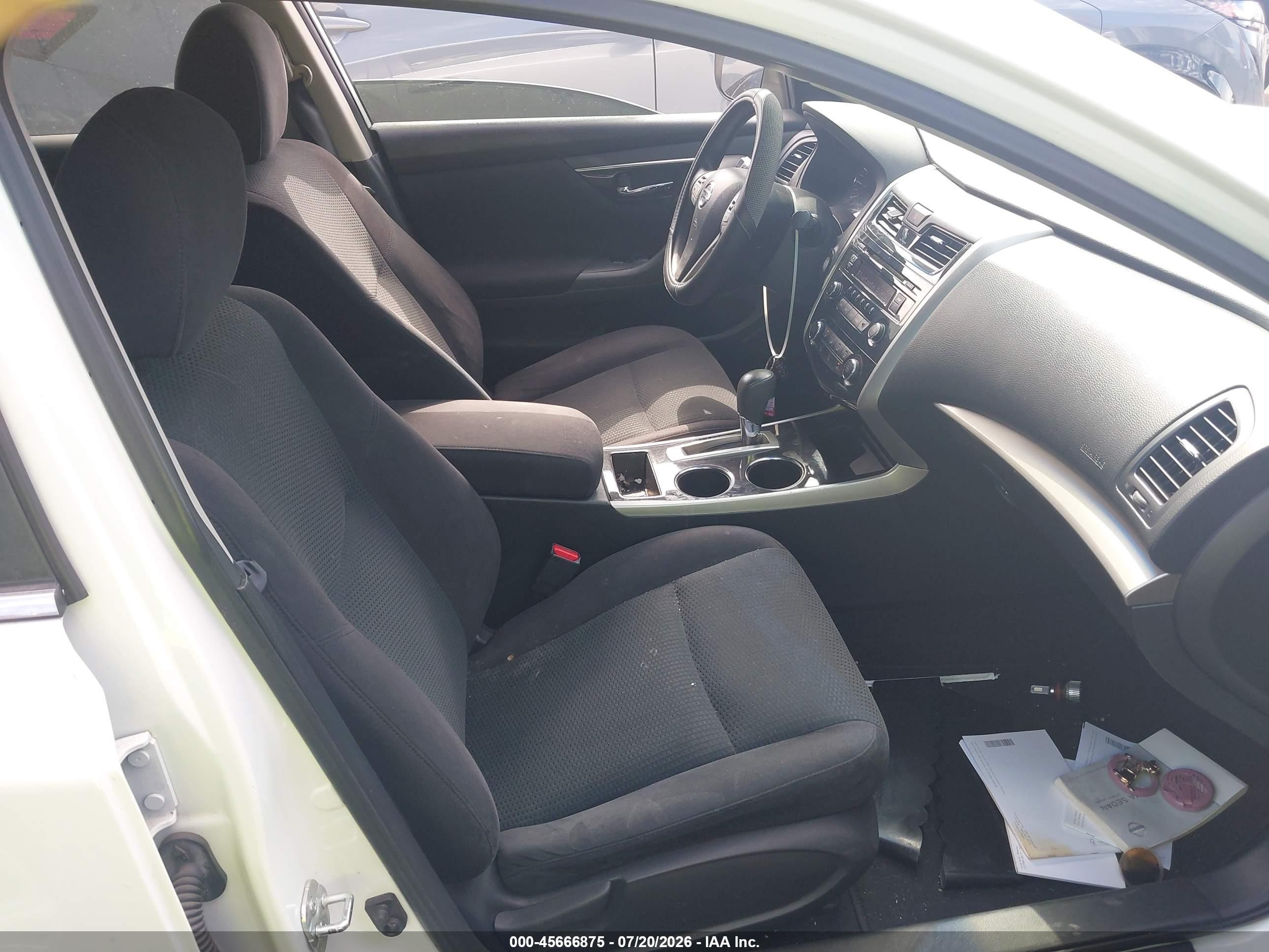 2014 Nissan Altima 2.5/2.5 S/2.5 Sl/2.5 Sv White vin: 1N4AL3AP5EC423029