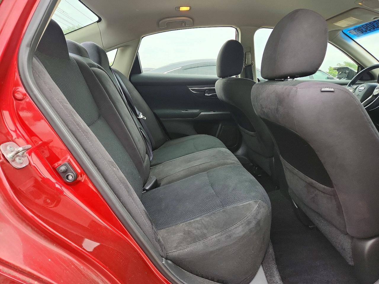 2014 Nissan Altima 2.5 S Red vin: 1N4AL3AP5EC425251