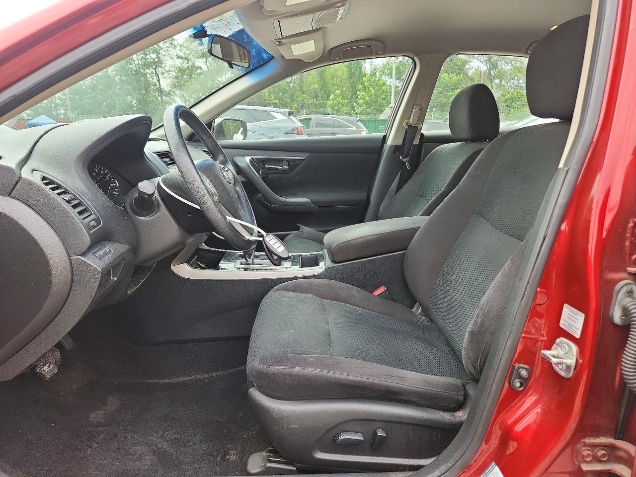 2014 Nissan Altima 2.5 S Red vin: 1N4AL3AP5EC425251