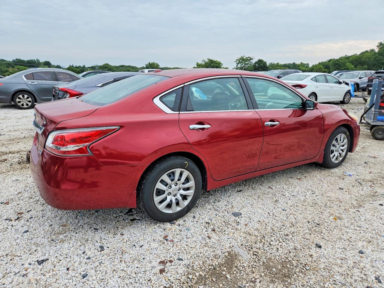 2014 Nissan Altima 2.5 S Red vin: 1N4AL3AP5EC425251