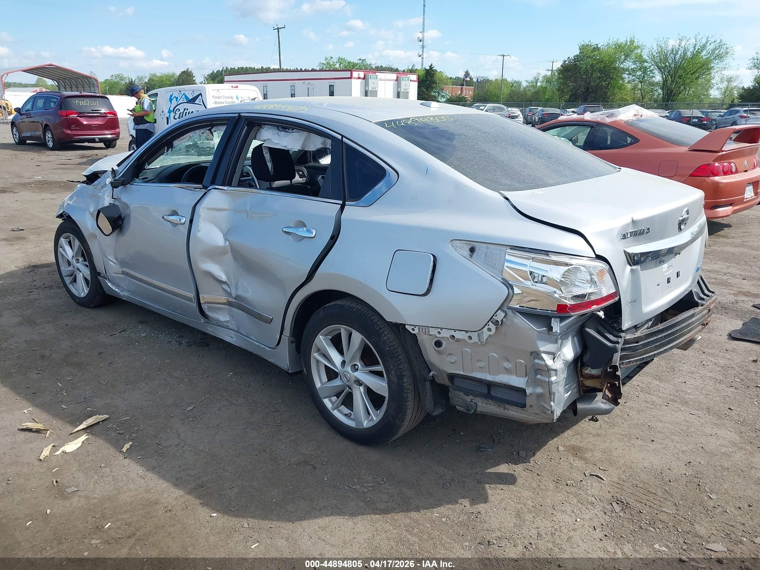 2014 Nissan Altima 2.5 Sv Серебряный vin: 1N4AL3AP5EC900526
