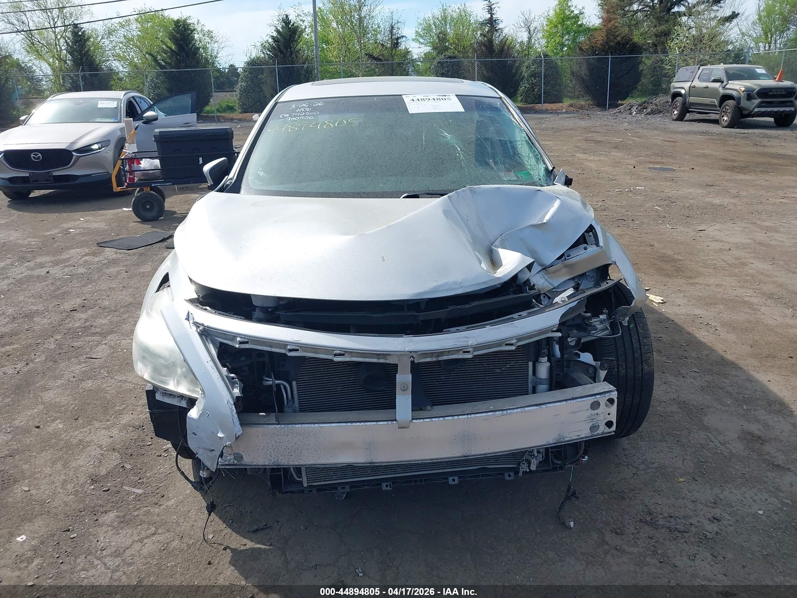 2014 Nissan Altima 2.5 Sv Серебряный vin: 1N4AL3AP5EC900526