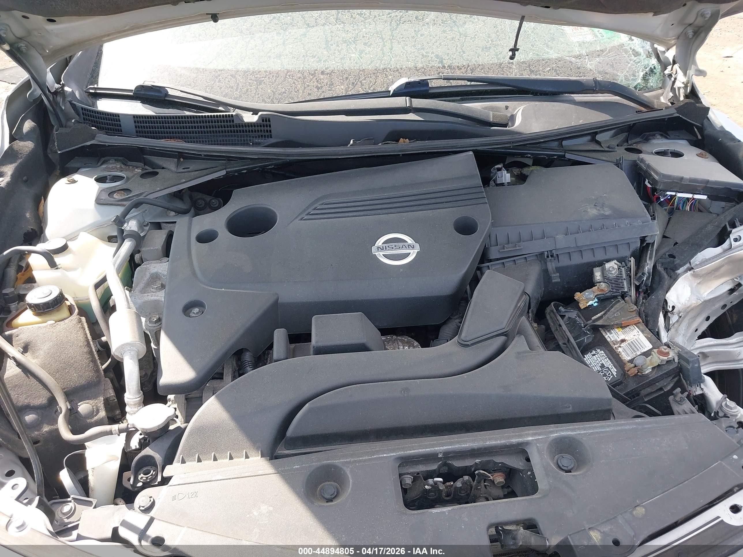 2014 Nissan Altima 2.5 Sv Серебряный vin: 1N4AL3AP5EC900526