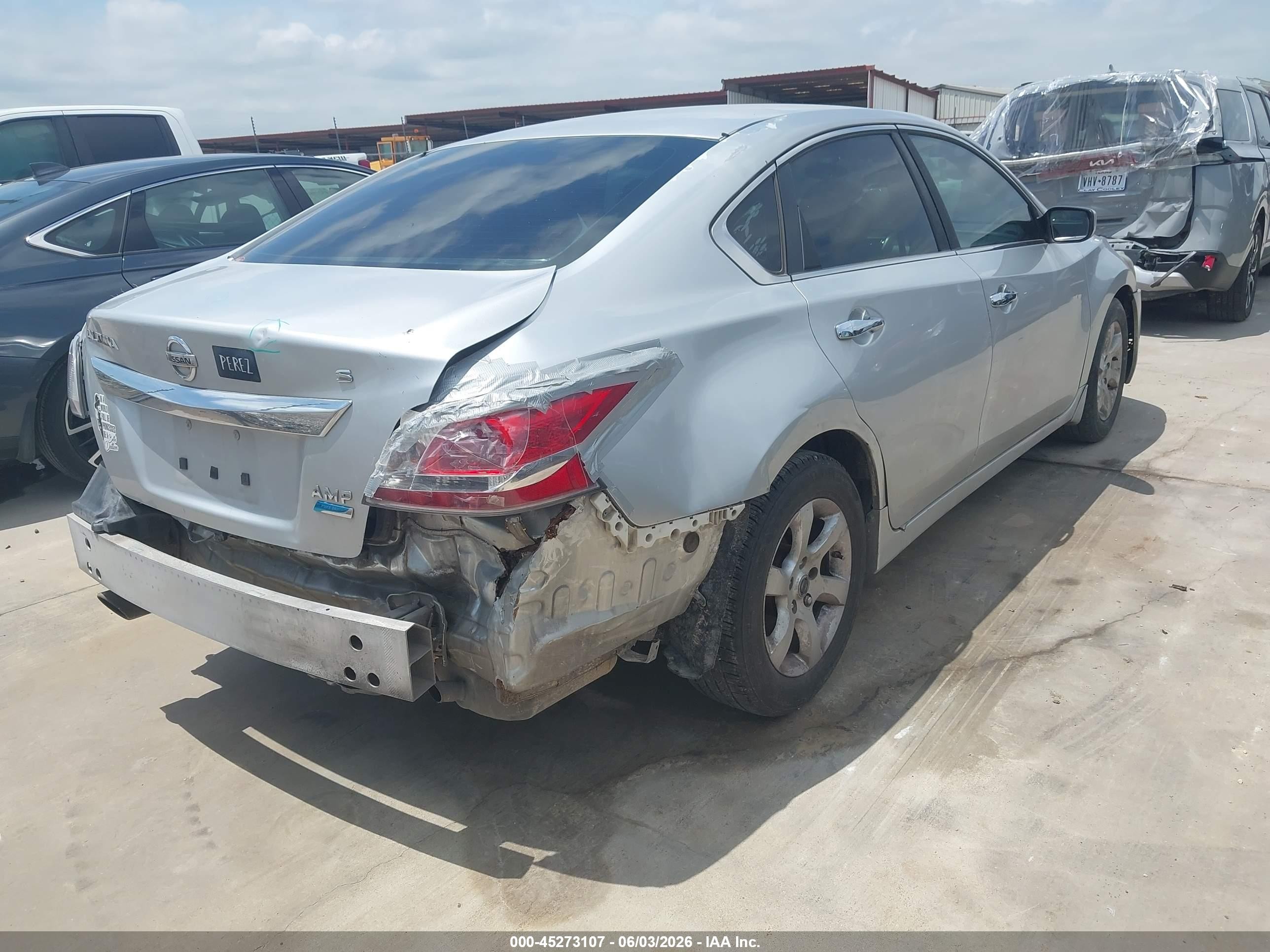 2014 Nissan Altima 2.5 S Silver vin: 1N4AL3AP5EN207685