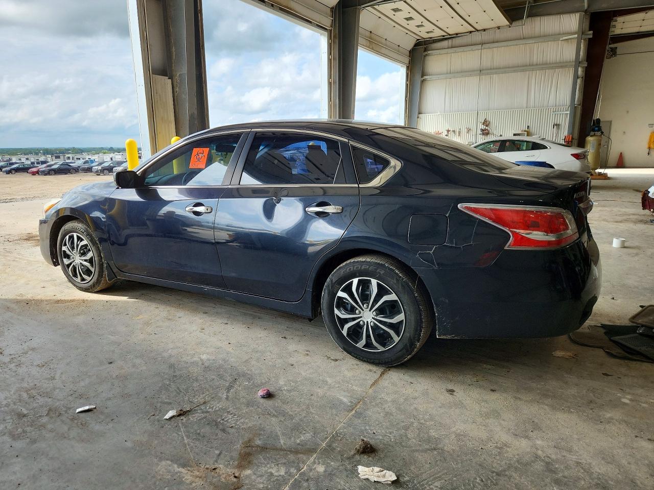 2014 Nissan Altima 2.5 Blue vin: 1N4AL3AP5EN208772