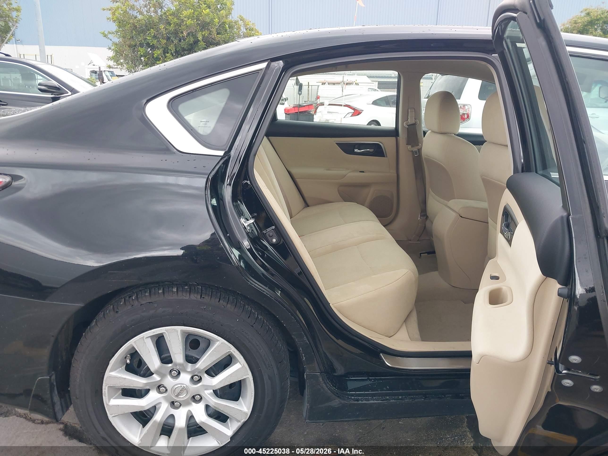 2014 Nissan Altima 2.5 S Black vin: 1N4AL3AP5EN212496