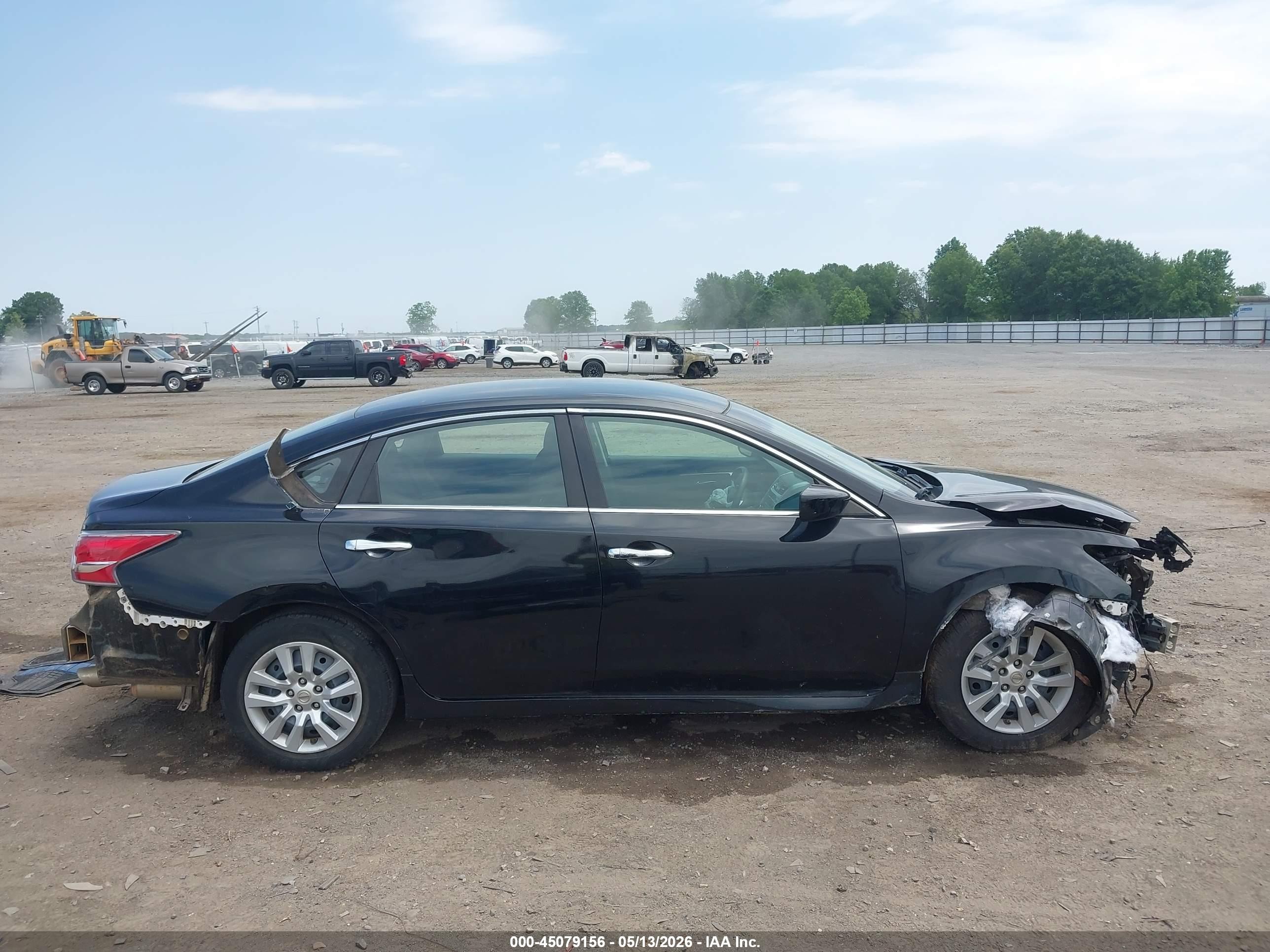 2014 Nissan Altima 2.5 S Черный vin: 1N4AL3AP5EN224650