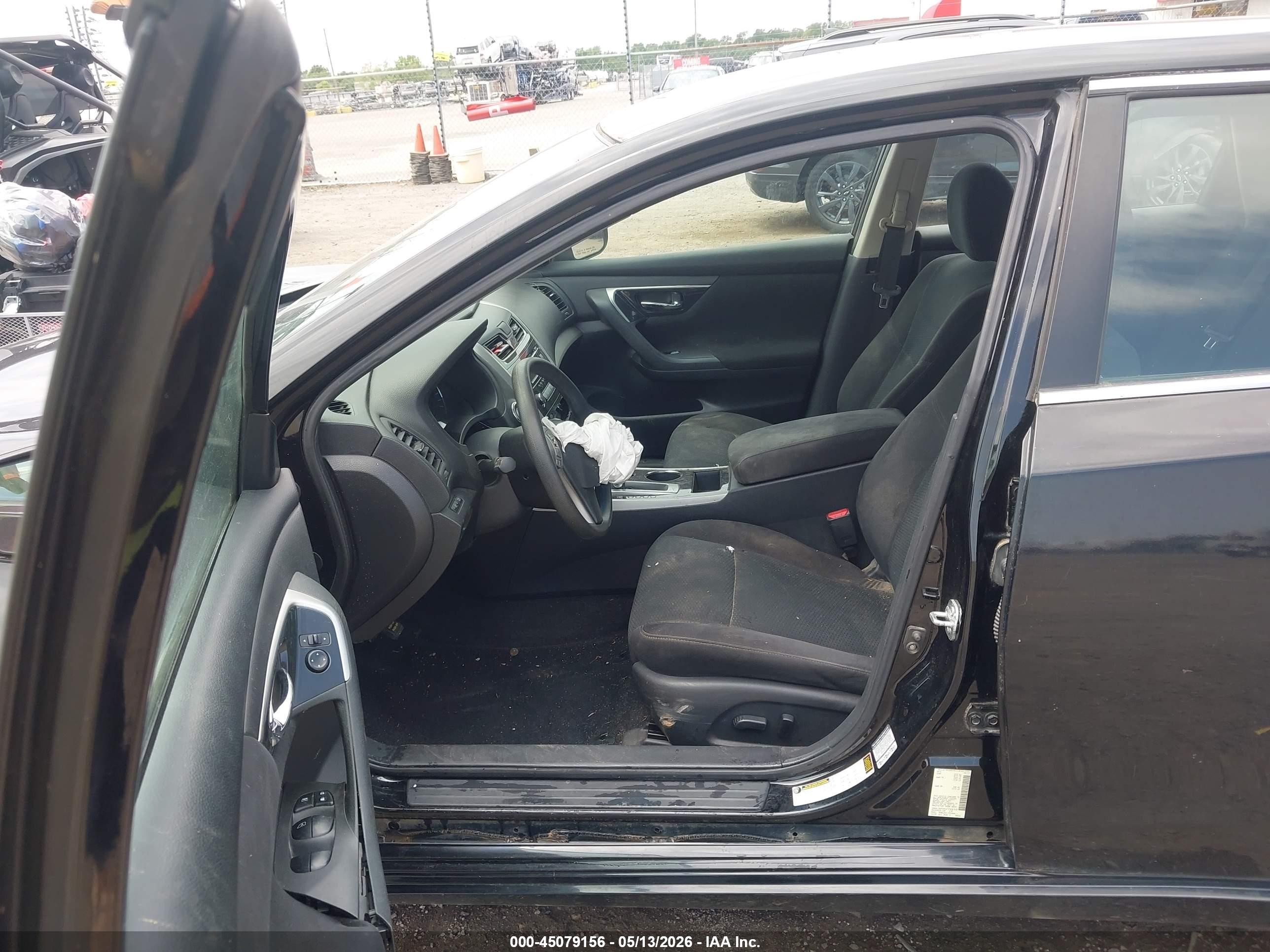2014 Nissan Altima 2.5 S Черный vin: 1N4AL3AP5EN224650