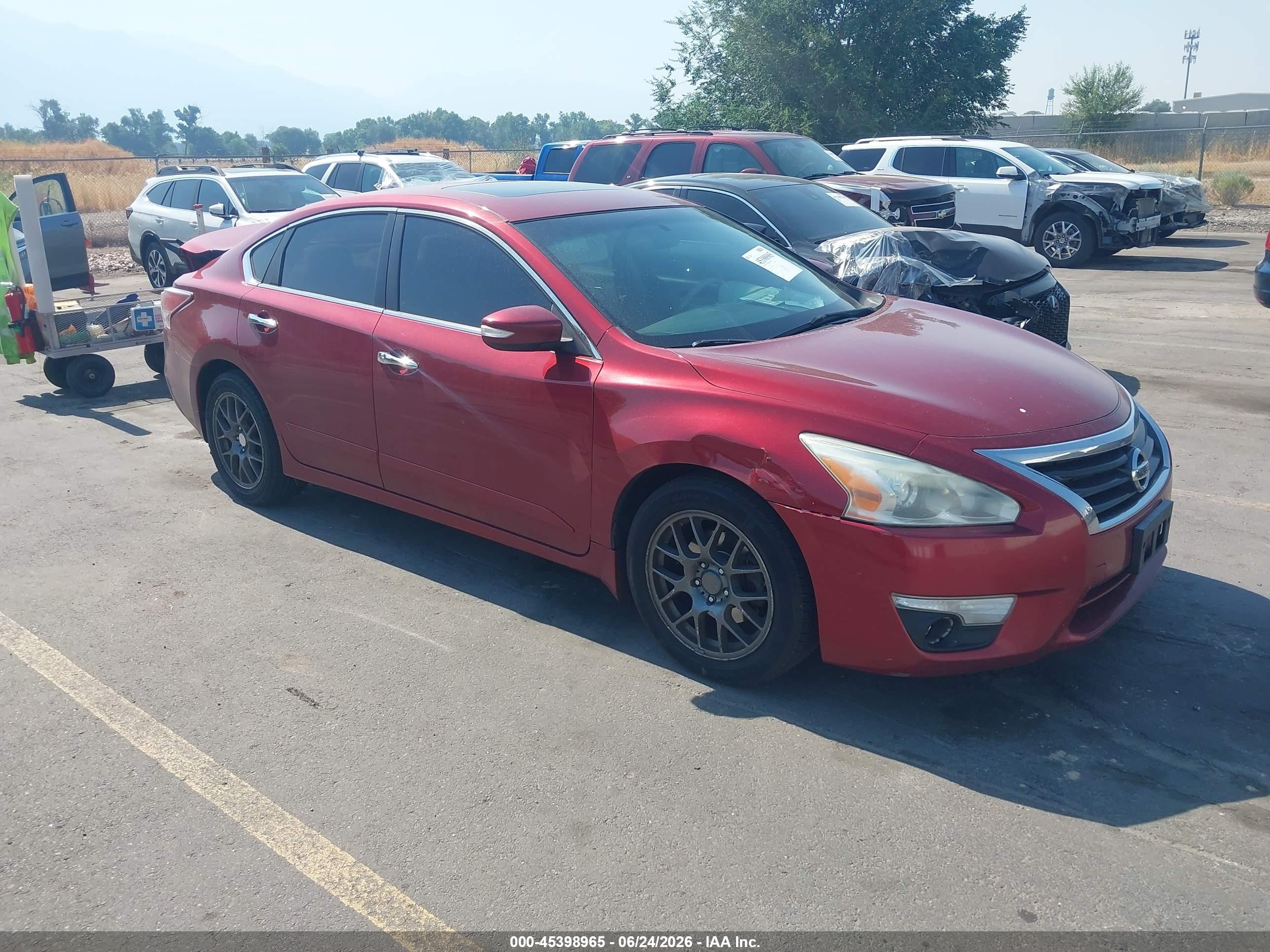 2014 Nissan Altima 2.5 Sv Red vin: 1N4AL3AP5EN248494
