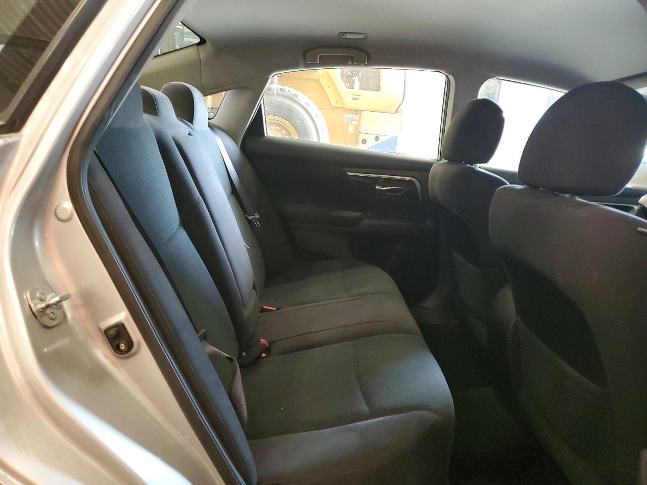 2014 Nissan Altima 2.5 S Silver vin: 1N4AL3AP5EN257454