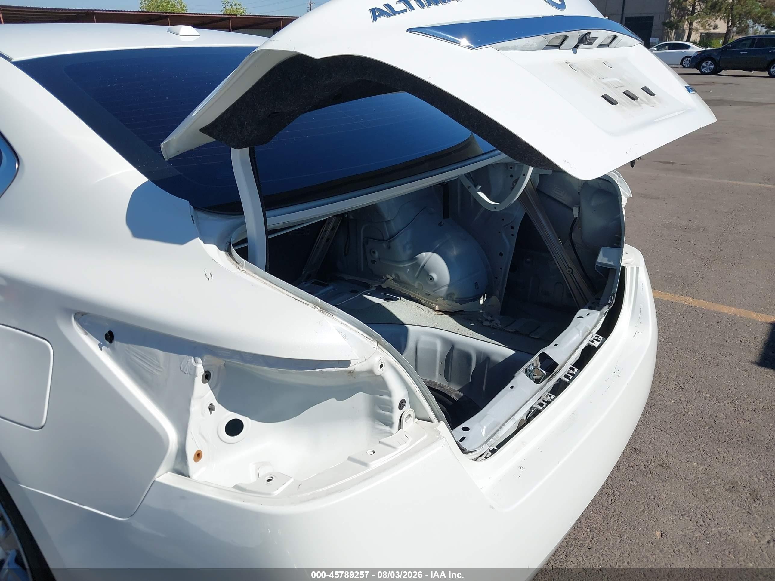 2014 Nissan Altima 2.5 S White vin: 1N4AL3AP5EN258877