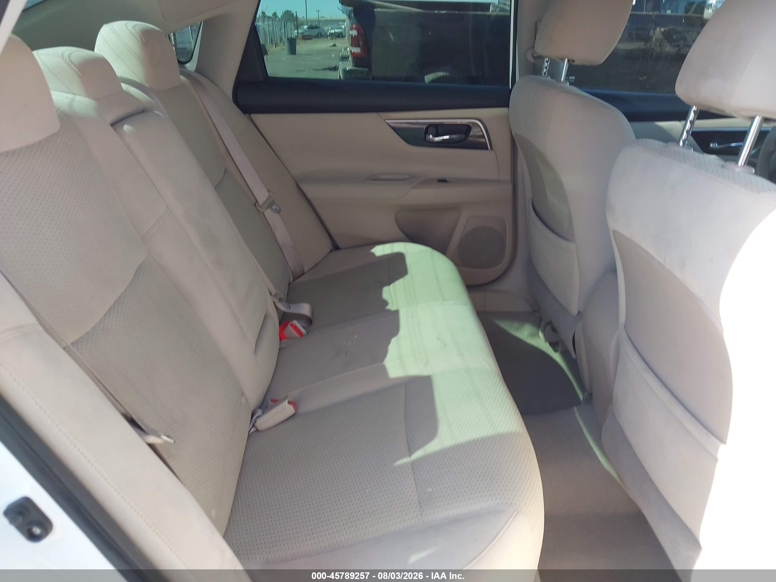2014 Nissan Altima 2.5 S White vin: 1N4AL3AP5EN258877