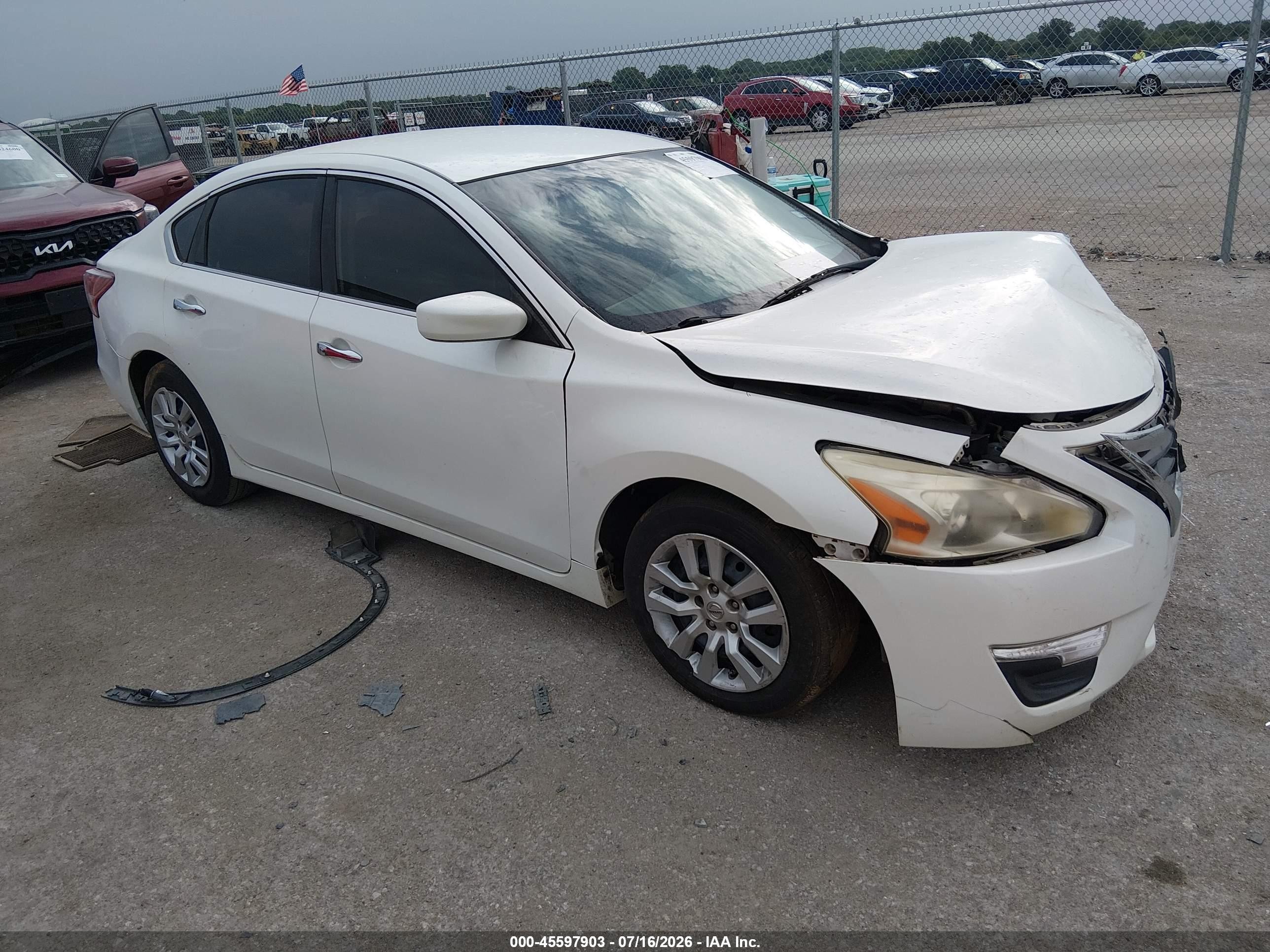 2014 Nissan Altima 2.5 S White vin: 1N4AL3AP5EN259186