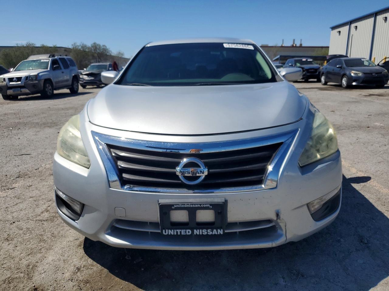 2014 Nissan Altima 2.5 S Серебряный vin: 1N4AL3AP5EN259737