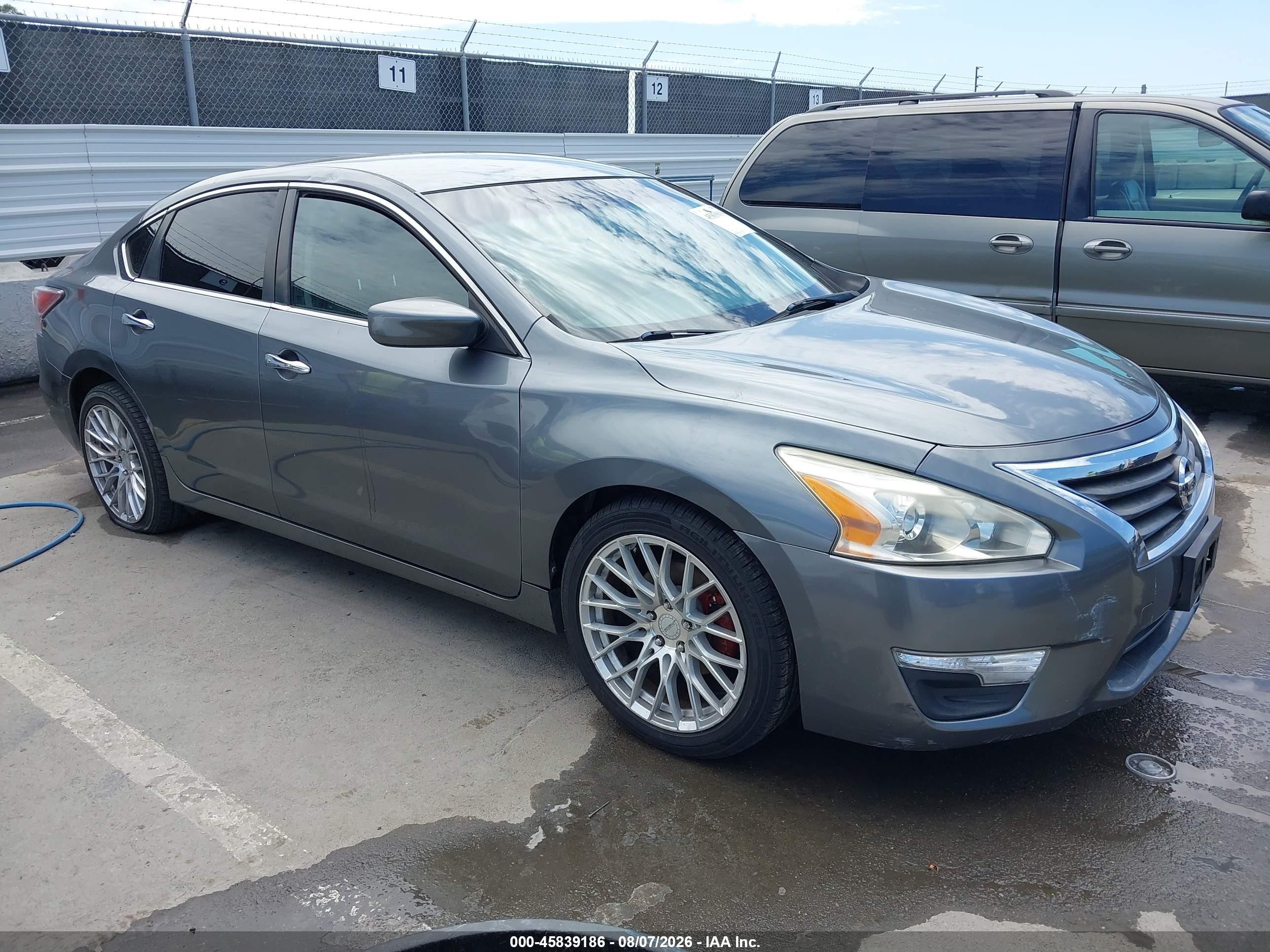 2014 Nissan Altima 2.5/2.5 S/2.5 Sl/2.5 Sv Gray vin: 1N4AL3AP5EN339507