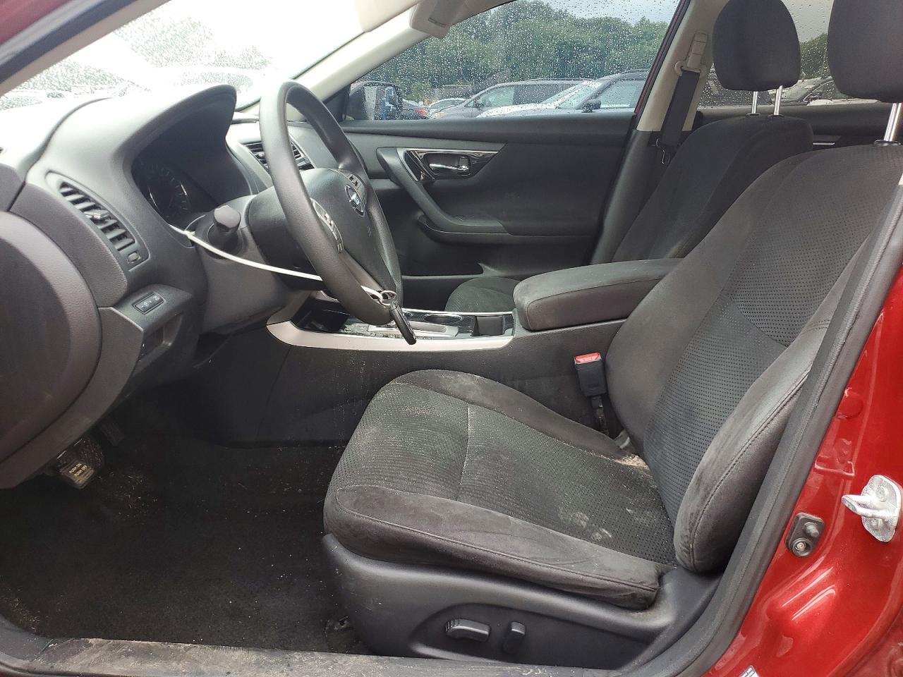 2014 Nissan Altima 2.5 S Red vin: 1N4AL3AP5EN348417